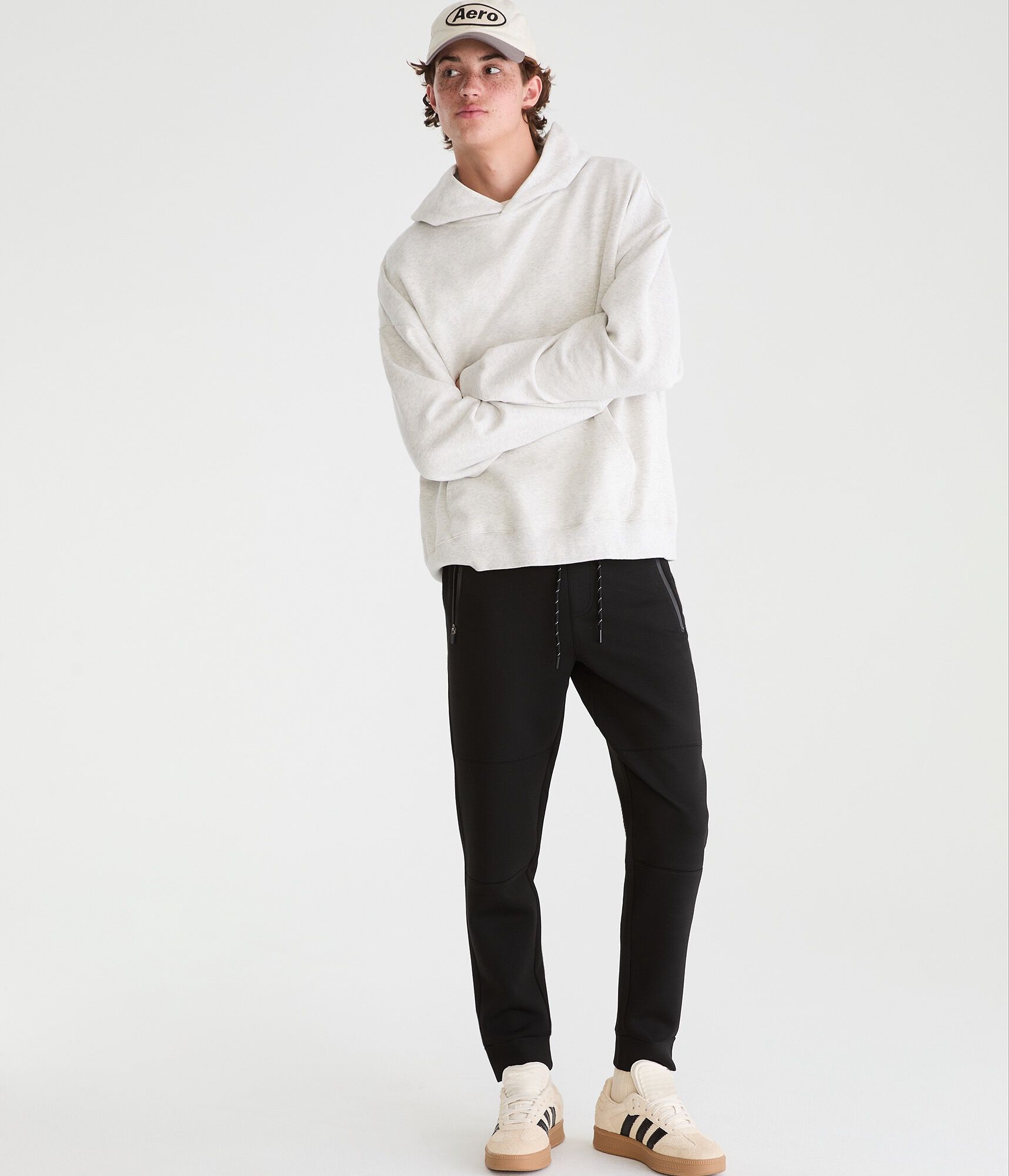 Aero MVMNT Tech Fleece Joggers