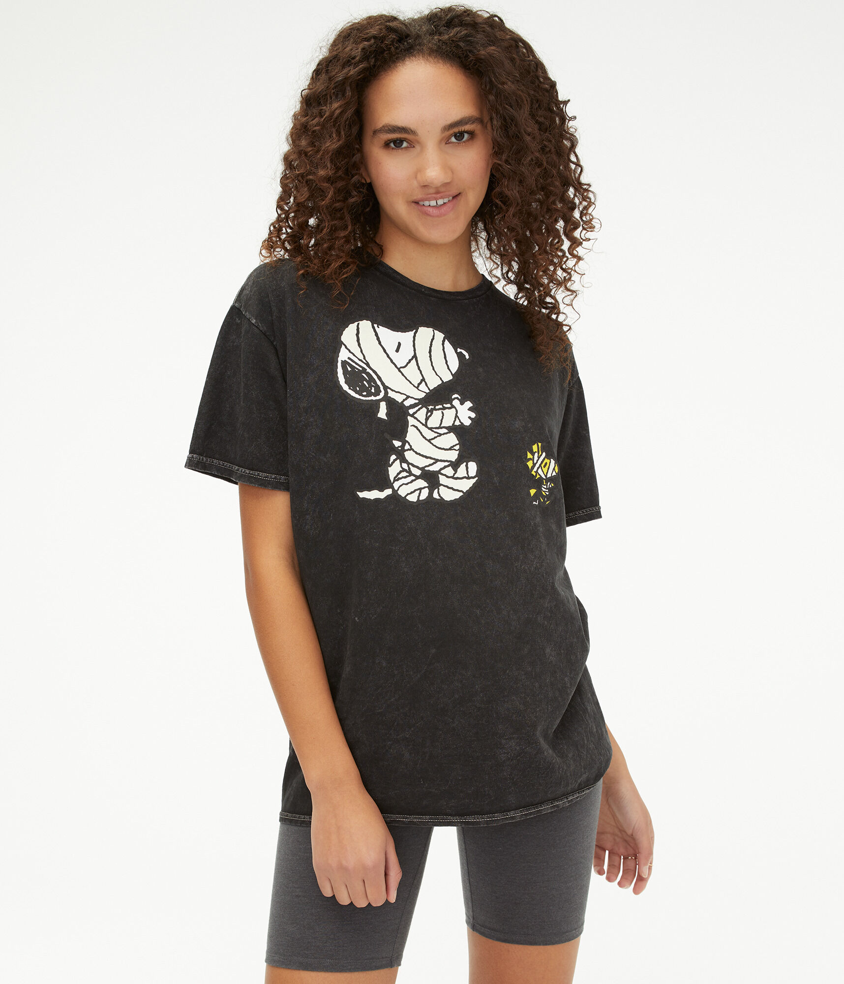 Snoopy Halloween Mummies Boyfriend Graphic Tee