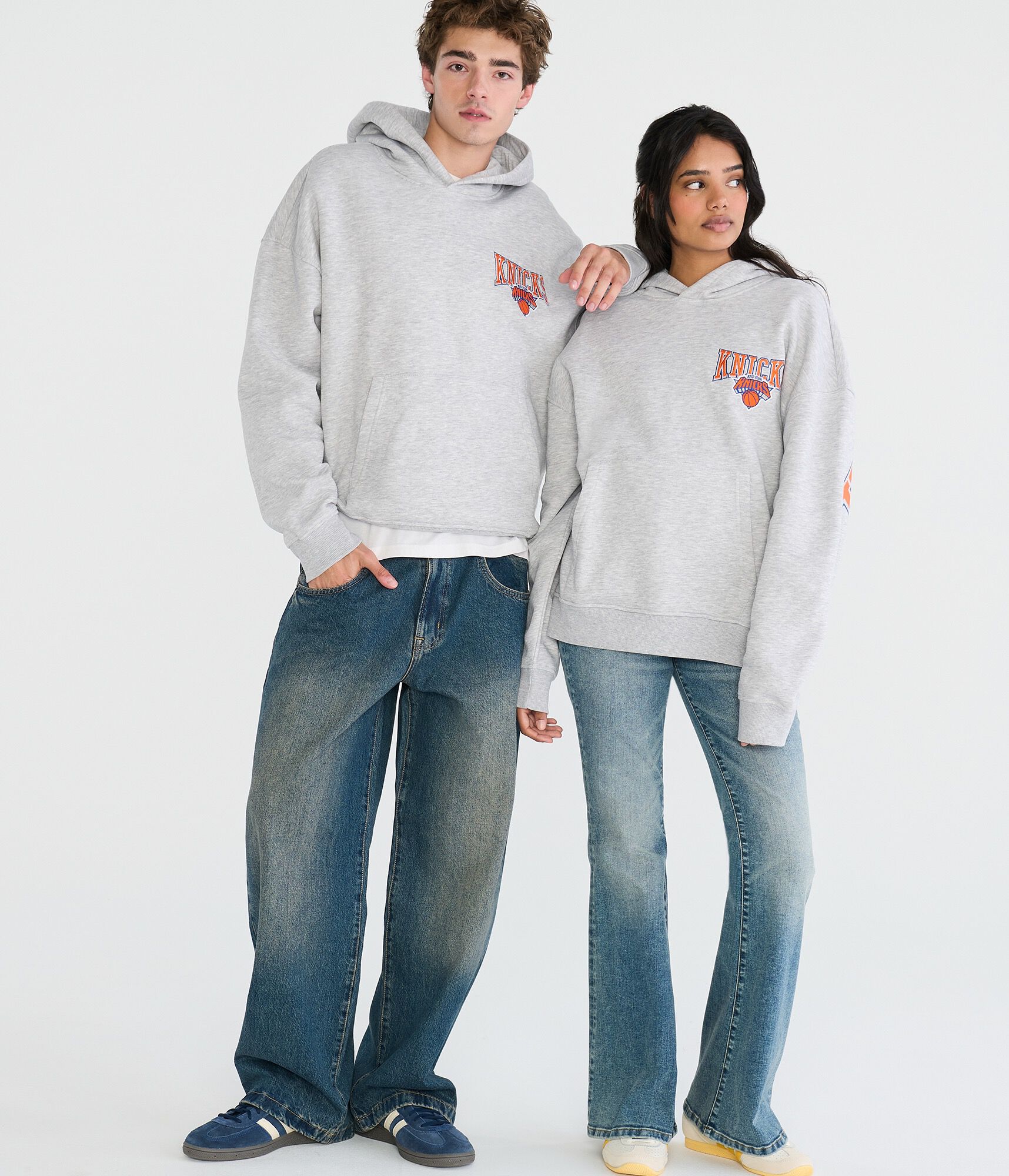 New York Knicks Pullover Hoodie