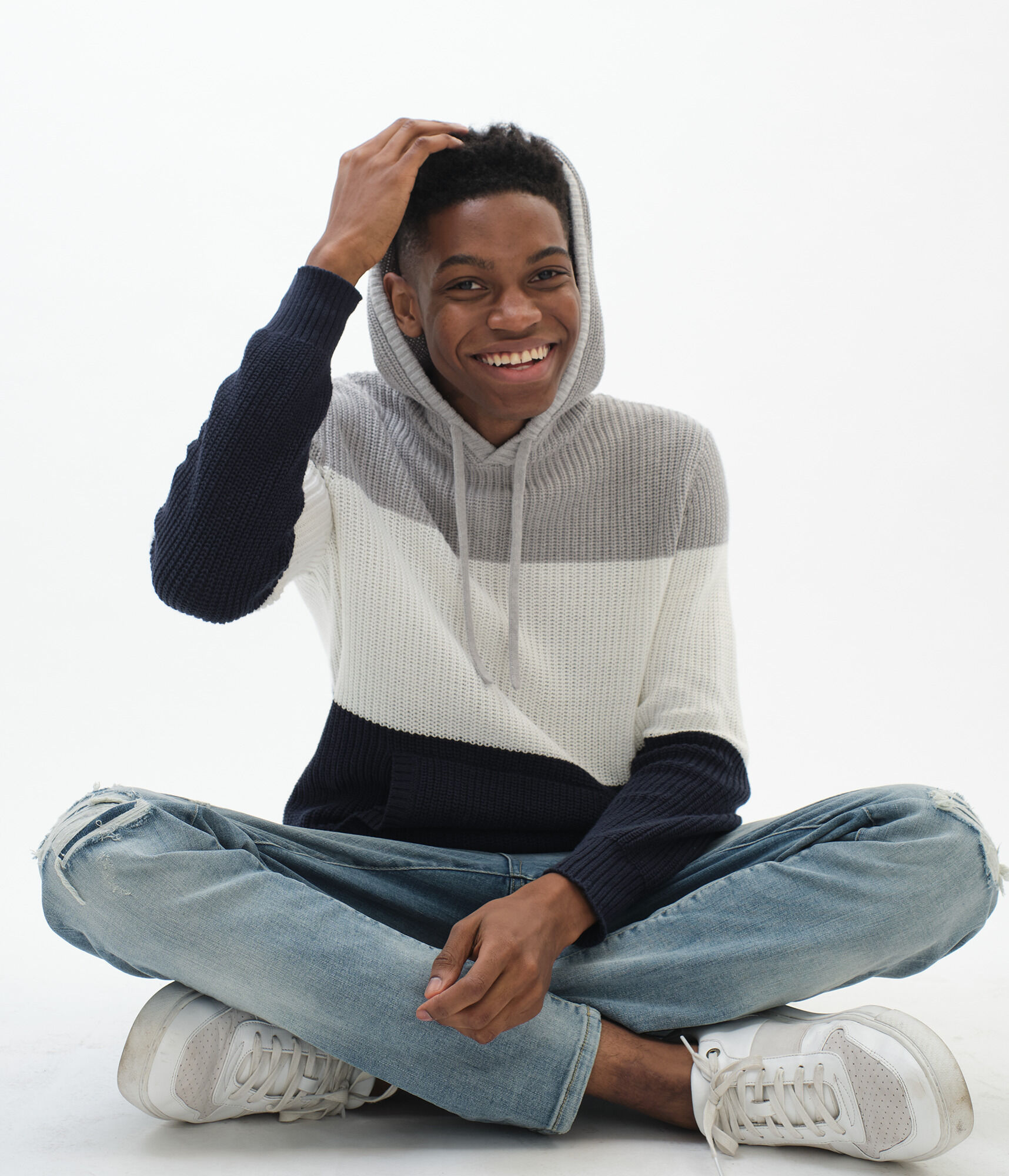 Colorblocked Hooded Sweater***