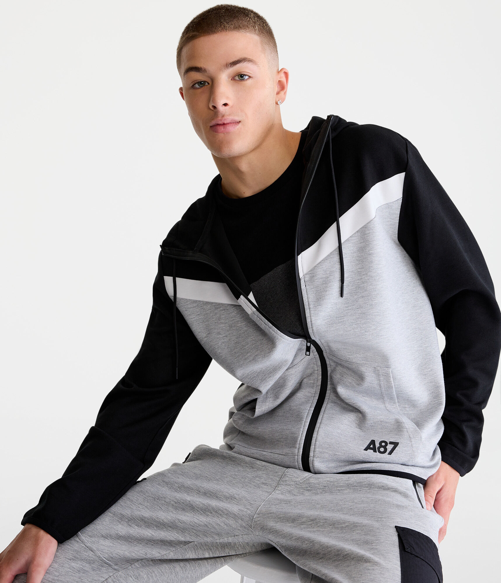 Aero MVMNT Tech Fleece Full-Zip Hoodie