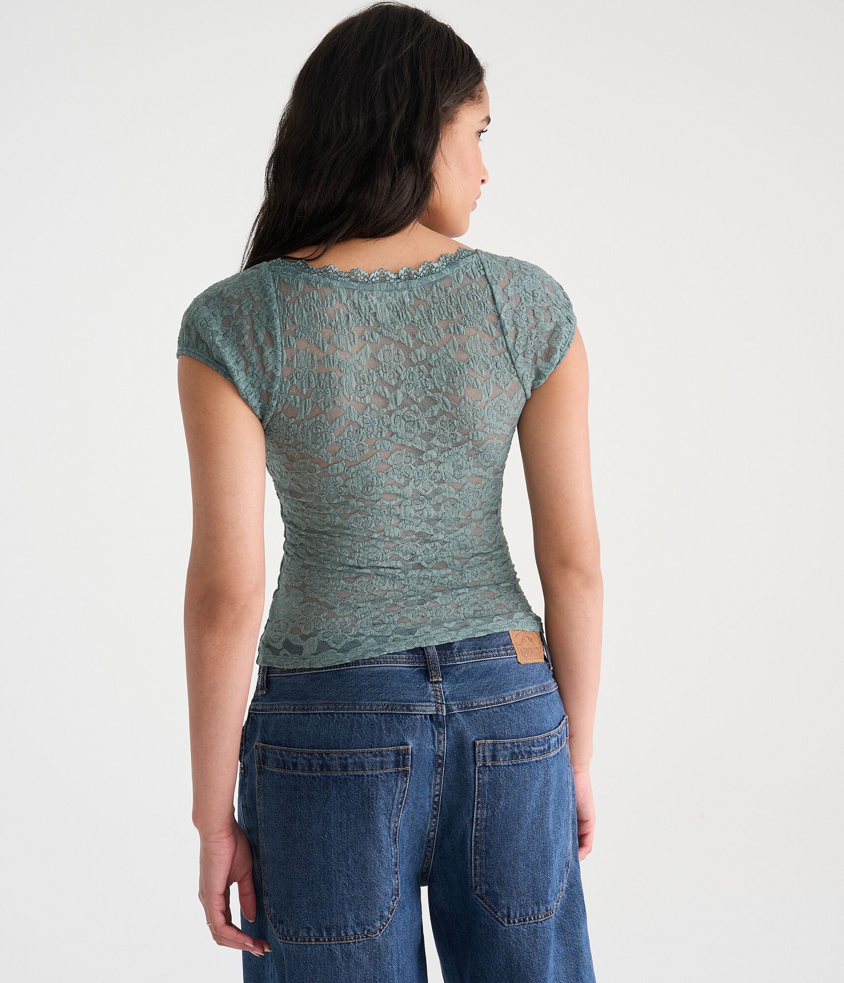 D&eacute;j&agrave; For Aero Short Sleeve Floral Lace V-Neck Top