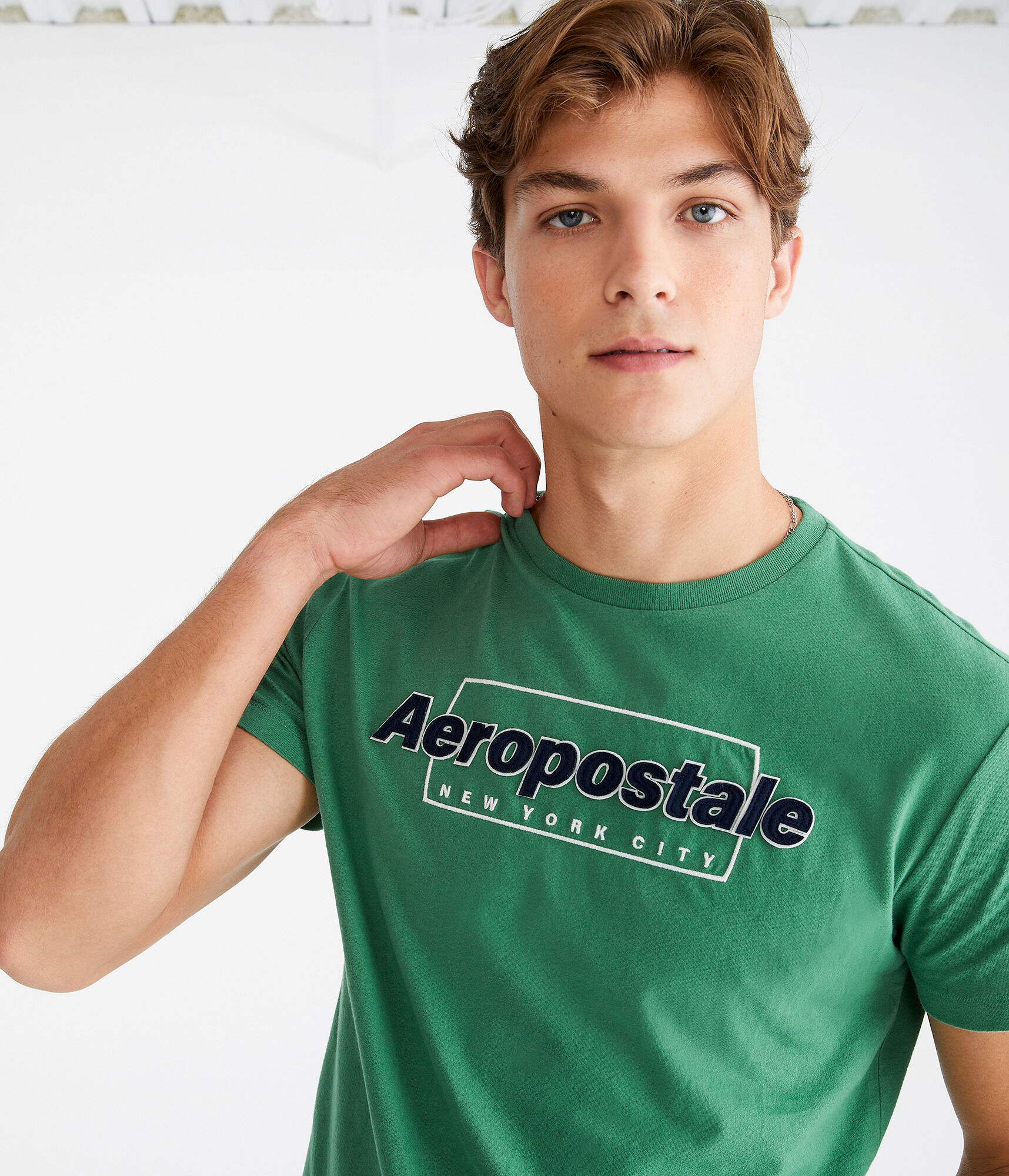 Aeropostale New York City Box Logo Appliqu&eacute; Graphic Tee