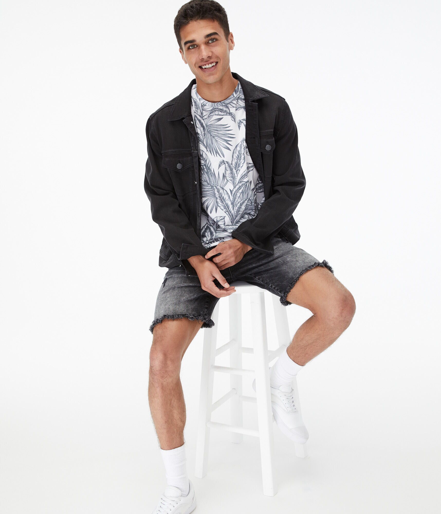 Tonal Tropical Graphic Tee***