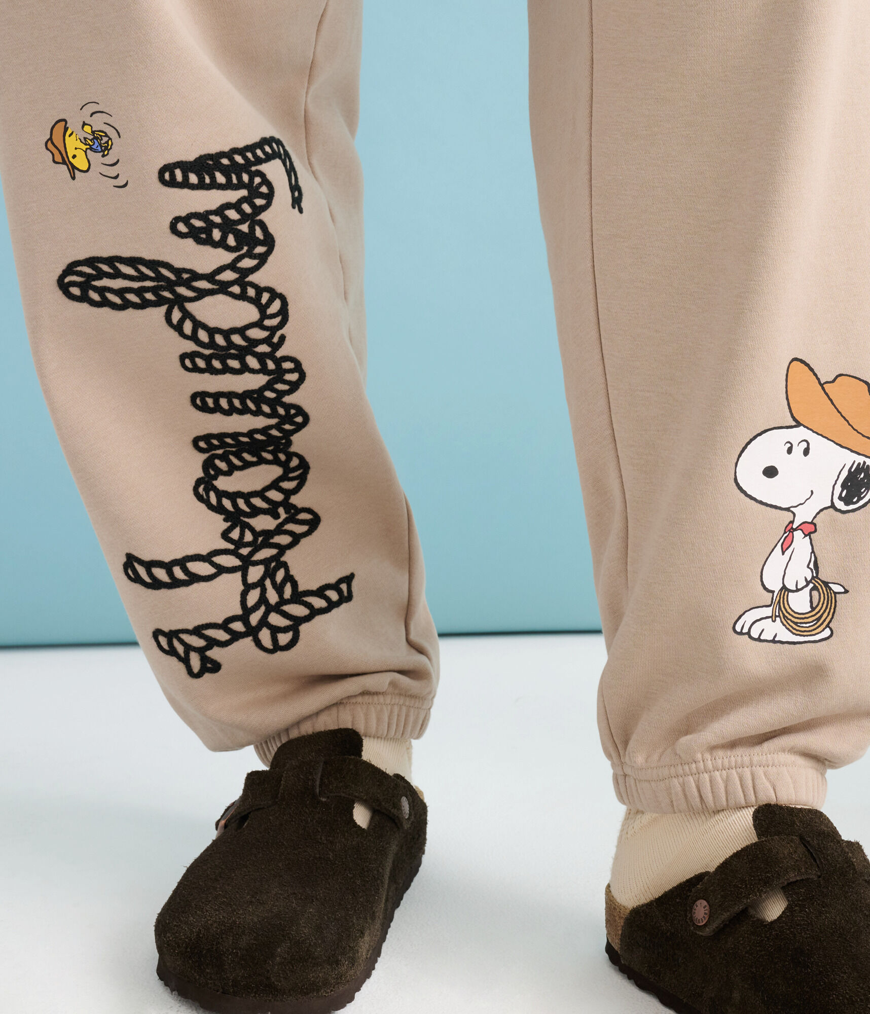Peanuts® | Aéropostale Western Snoopy Howdy Jogger Sweatpants