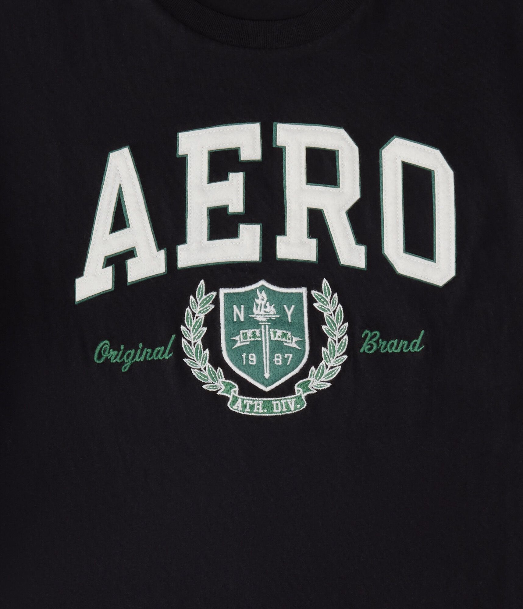 Aero Athletic Crest Appliqu&eacute; Graphic Tee