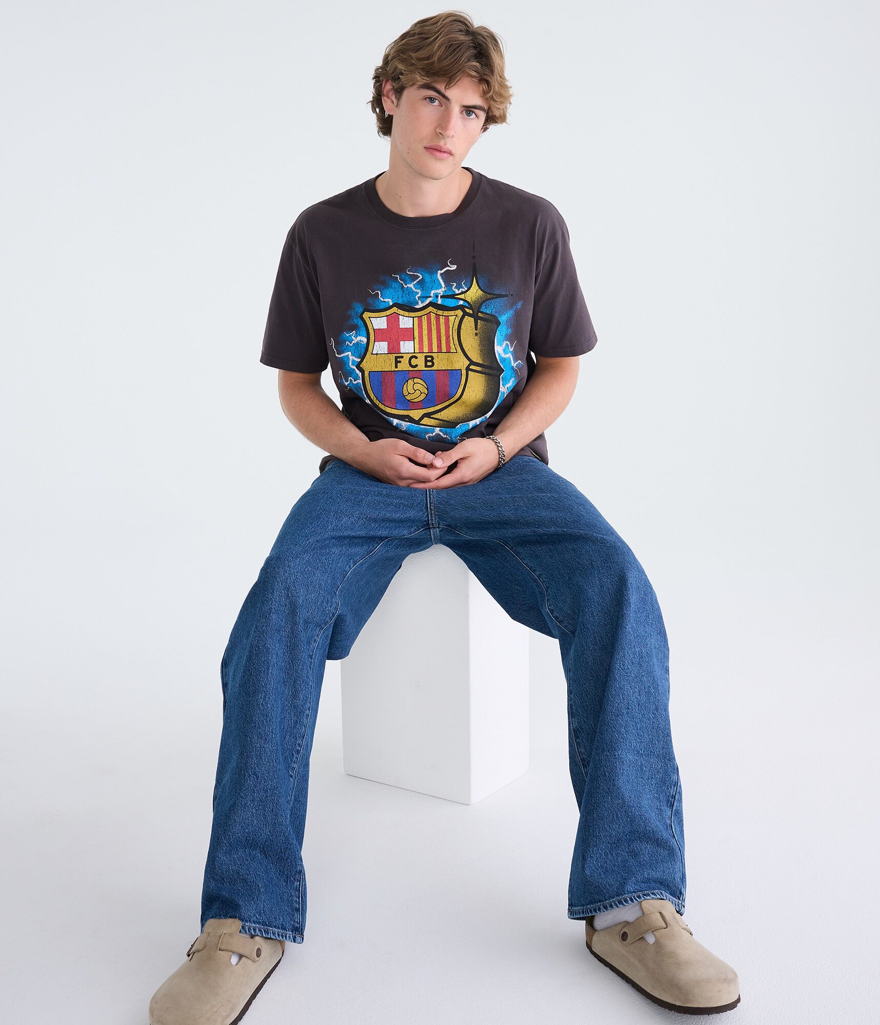 FC Barcelona Lightning Relaxed Graphic Tee