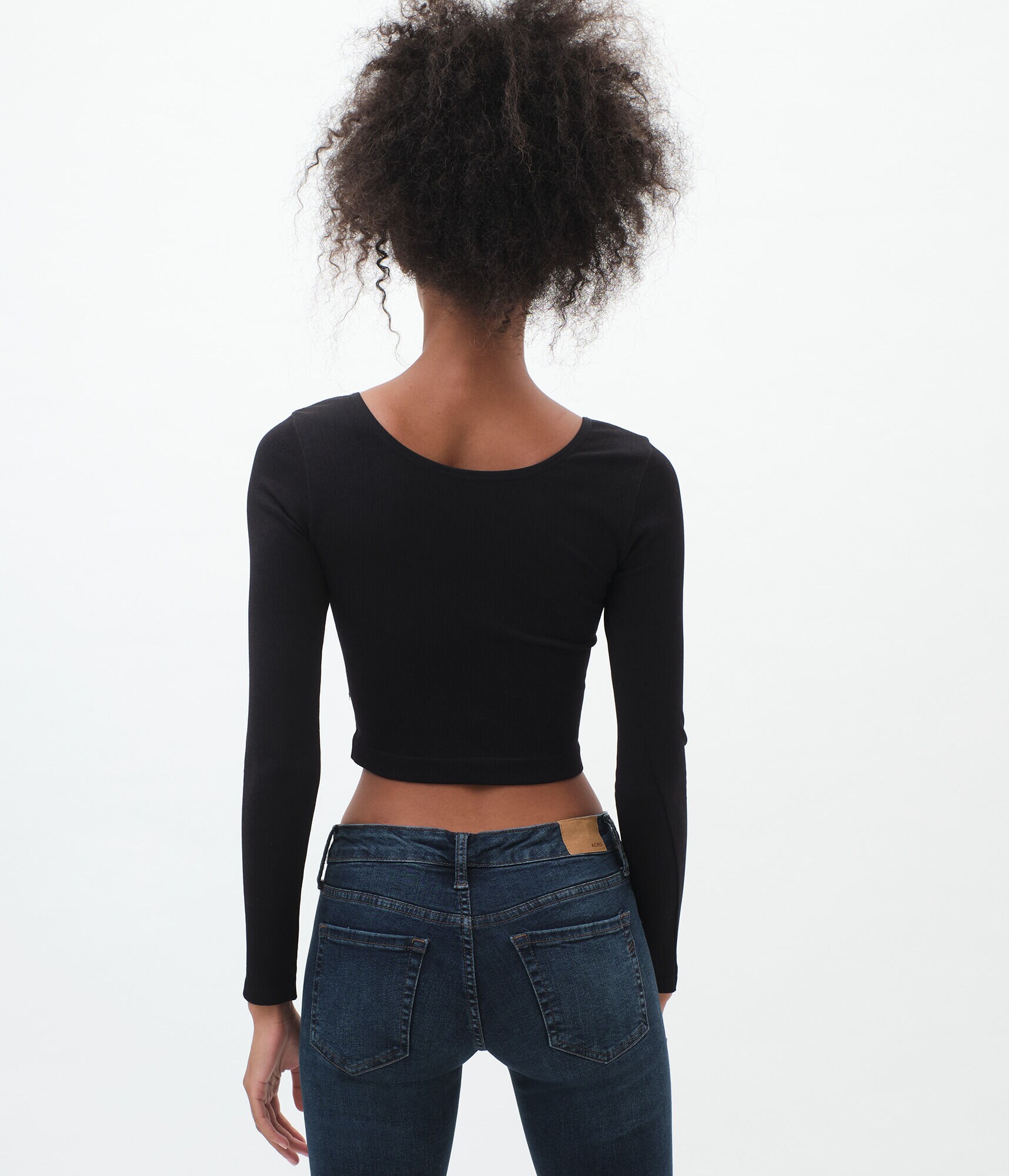 Long Sleeve Seamless V-Neck Crop Top
