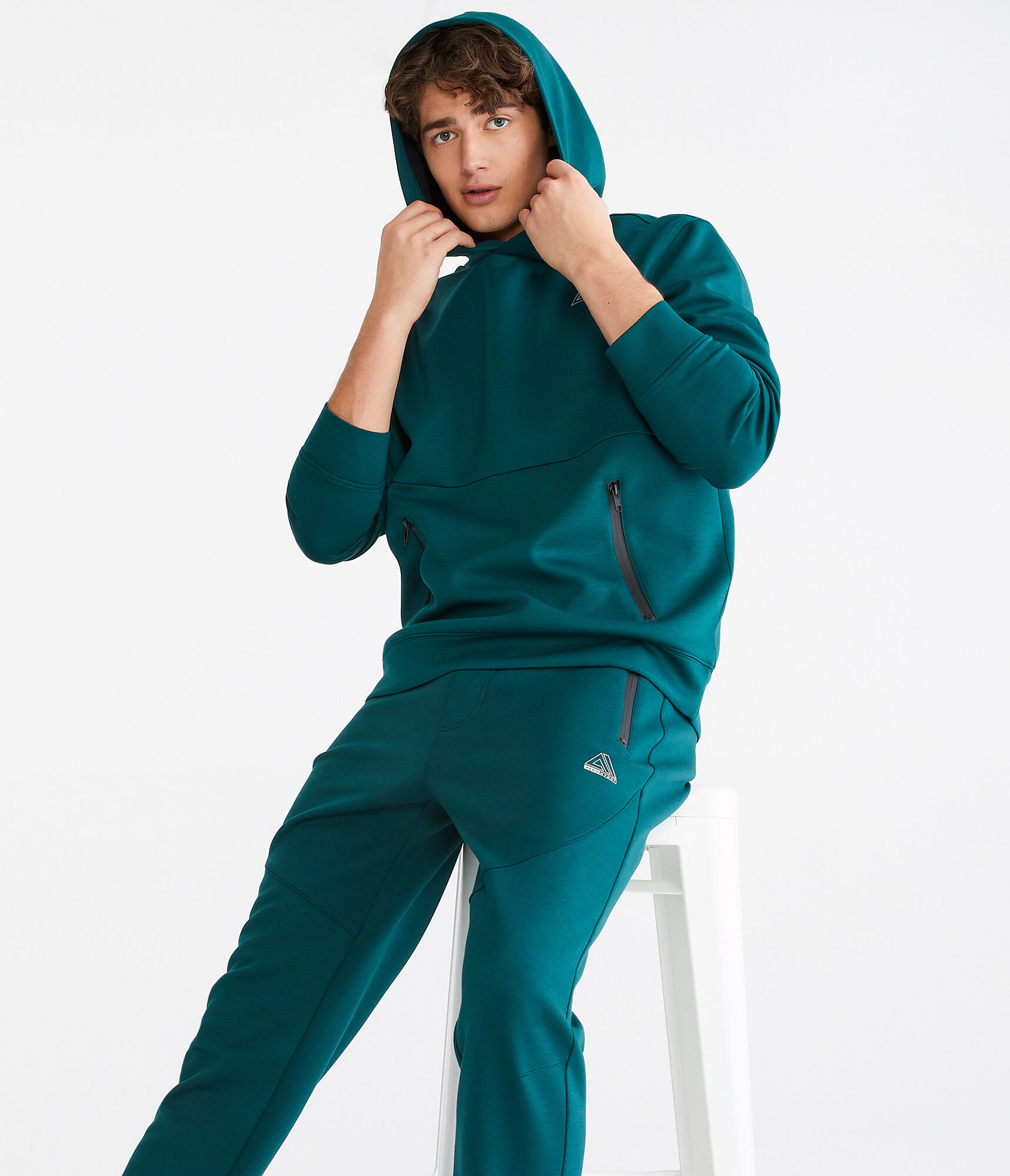 Aero MVMNT Tech Fleece Pullover Hoodie