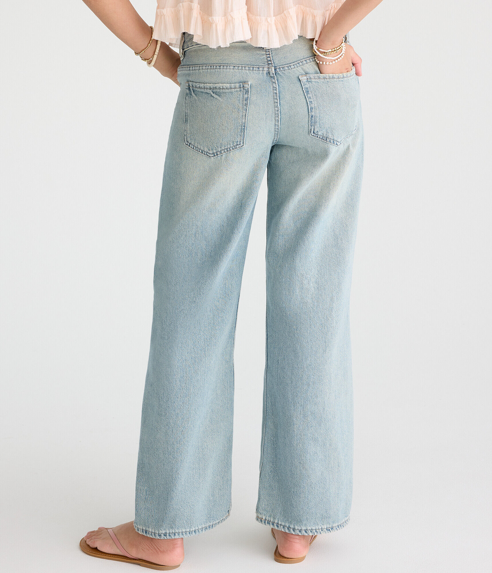 Low-Rise Baggy Wide Leg Jean