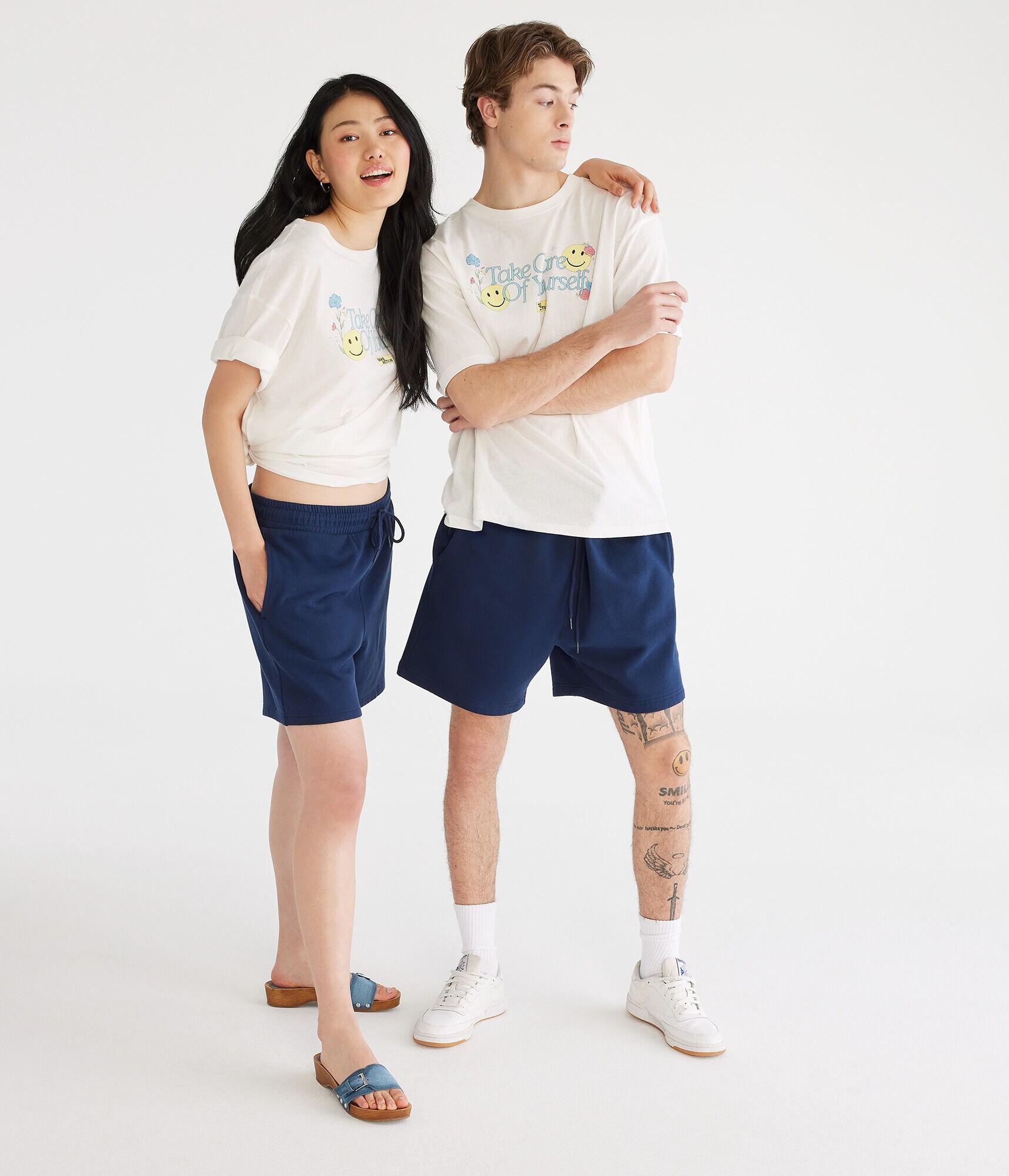 Essentials Solid Fleece Shorts 6"