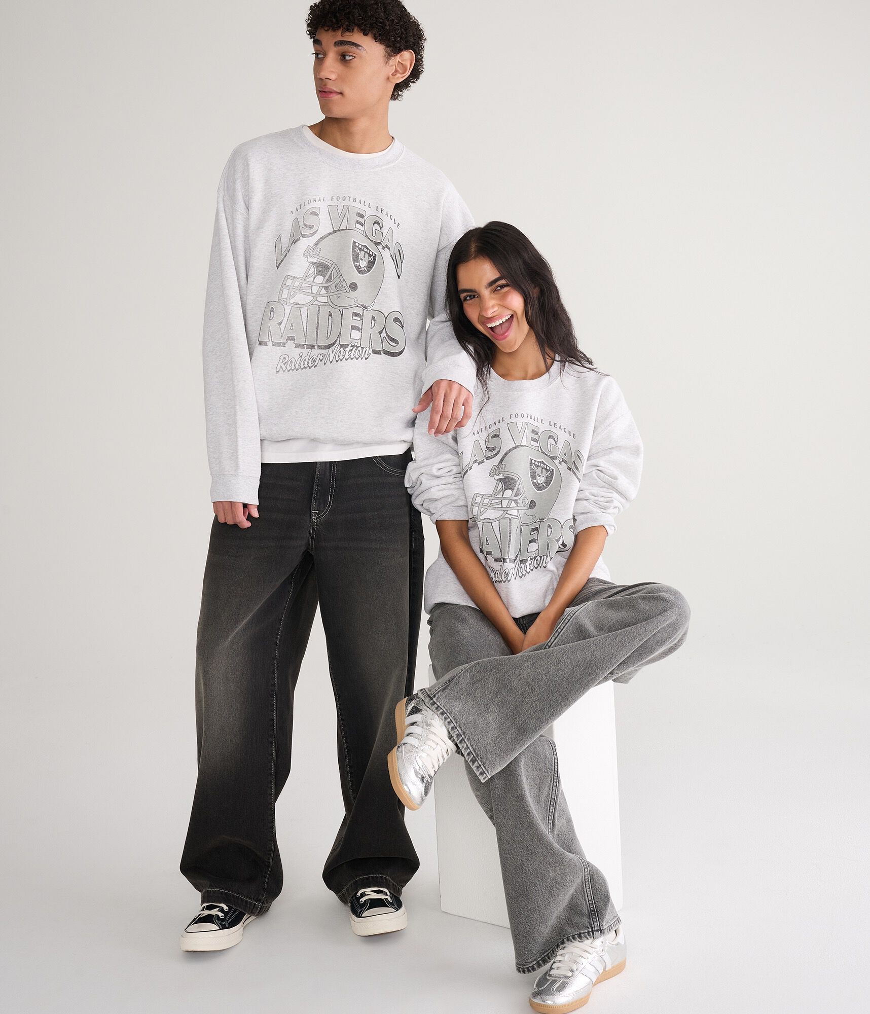Las Vegas Raiders Helmet Crew Sweatshirt
