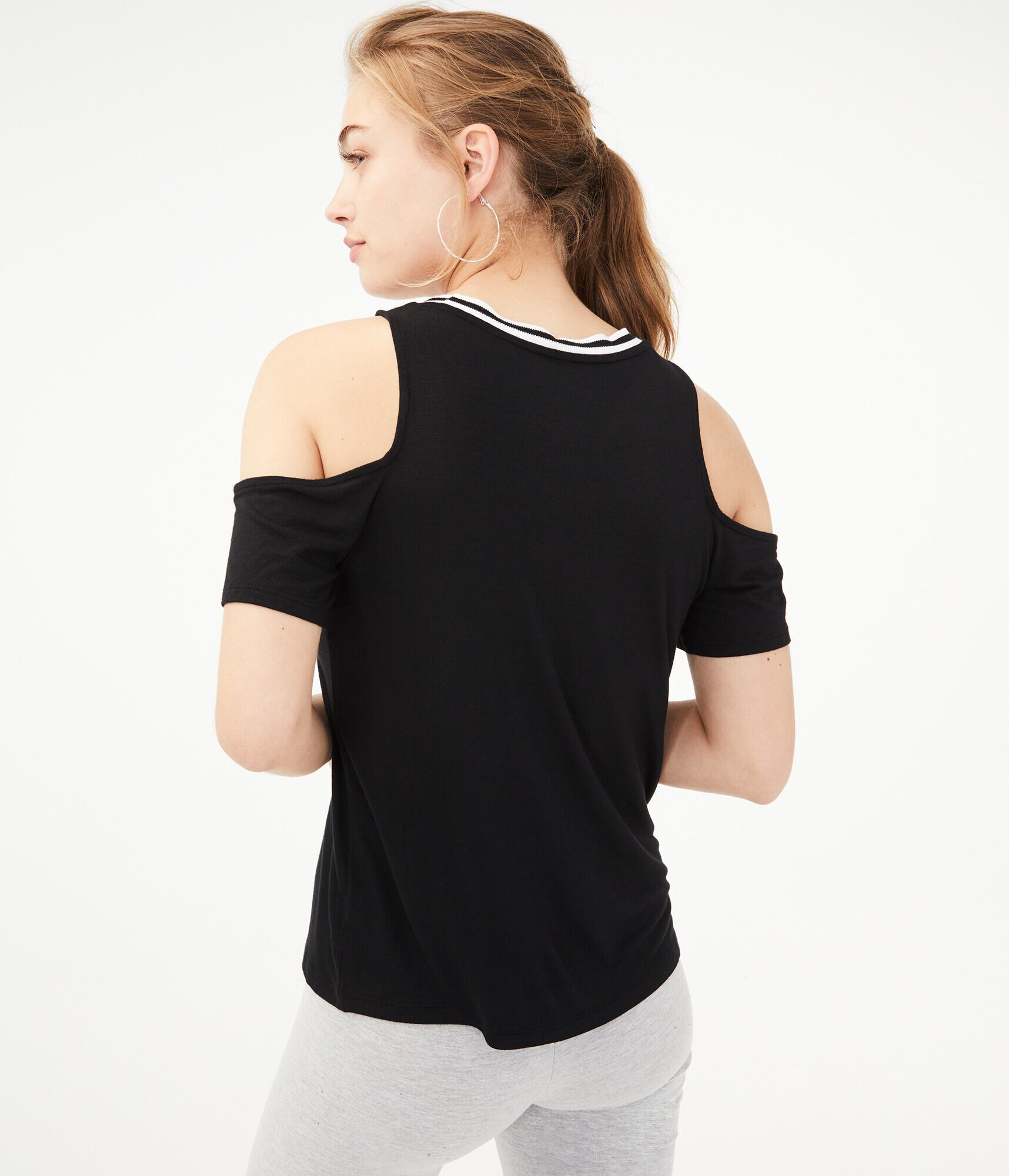 Cold Shoulder Ringer Tee***