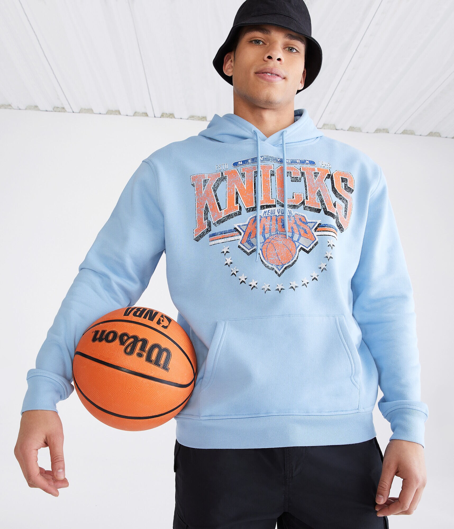 New York Knicks Pullover Hoodie