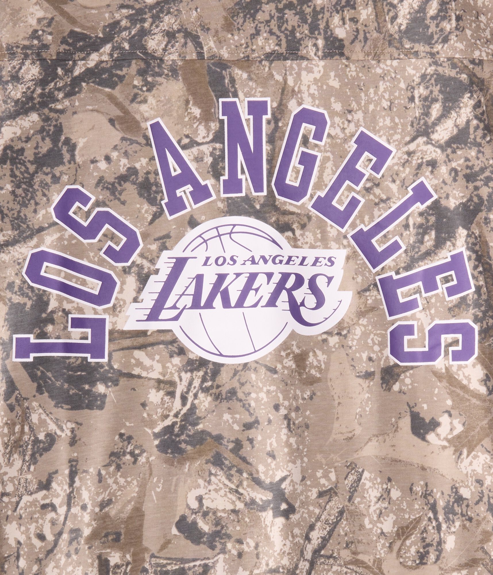 Los Angeles Lakers Camo Relaxed Graphic Tee
