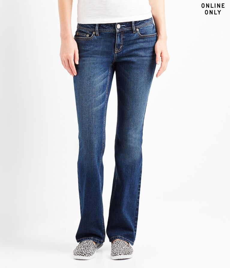 Curvy Low-Rise Bootcut Jean***