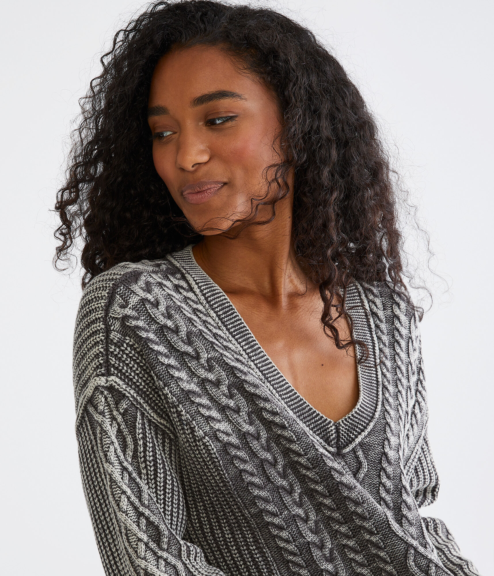Slouchy Cable-Knit Cropped V-Neck Sweater