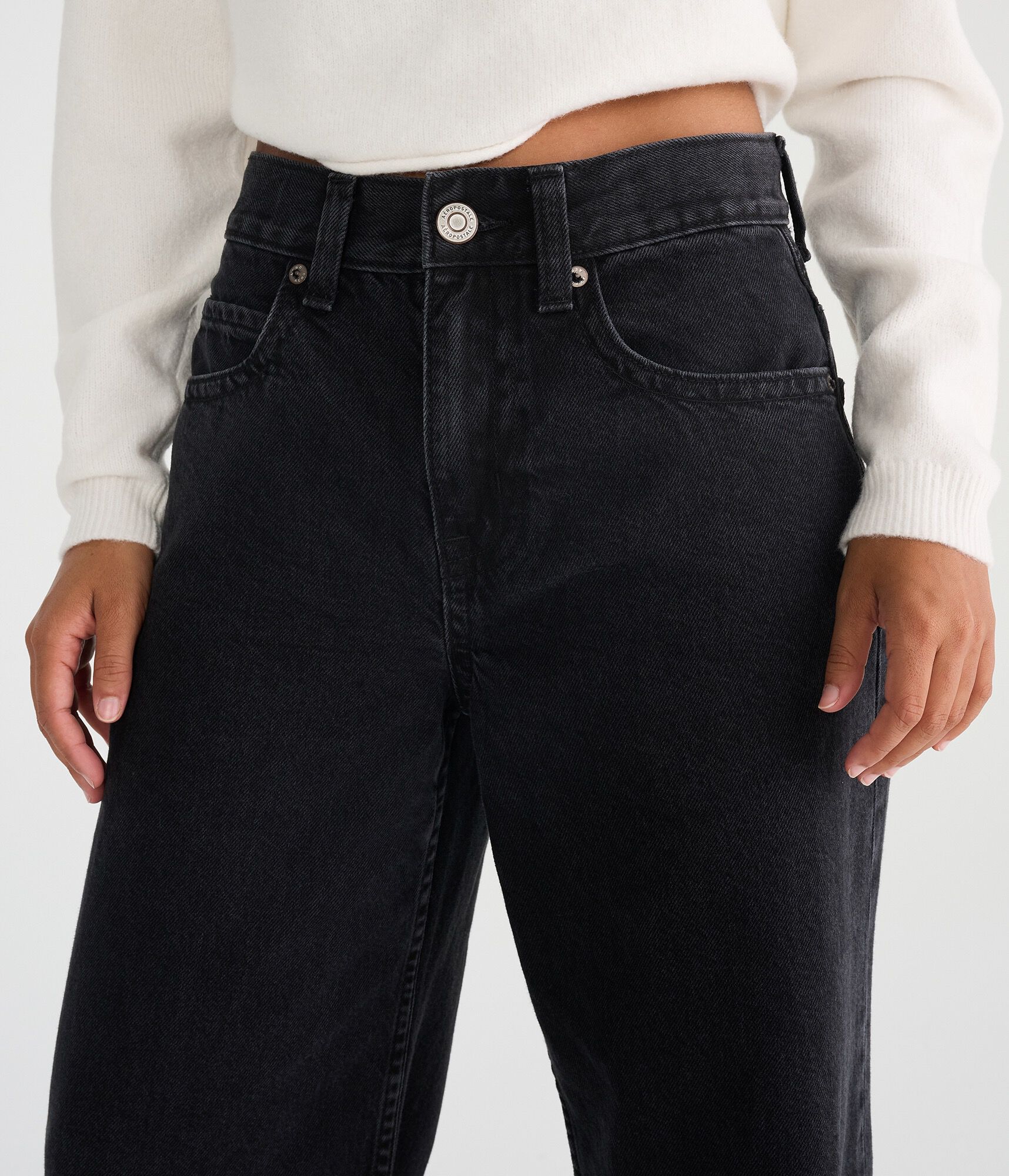 Low-Rise Super Baggy Jean