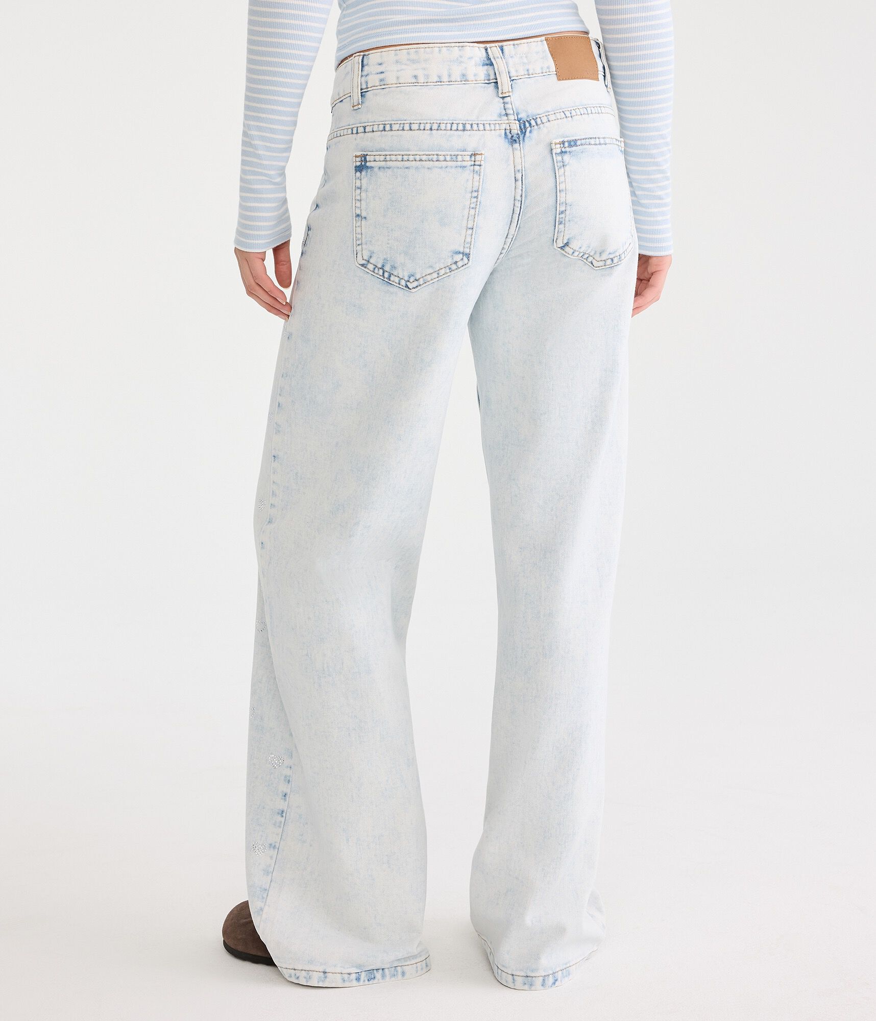 Low-Rise Baggy Wide Leg Rhinestone Hearts Jean