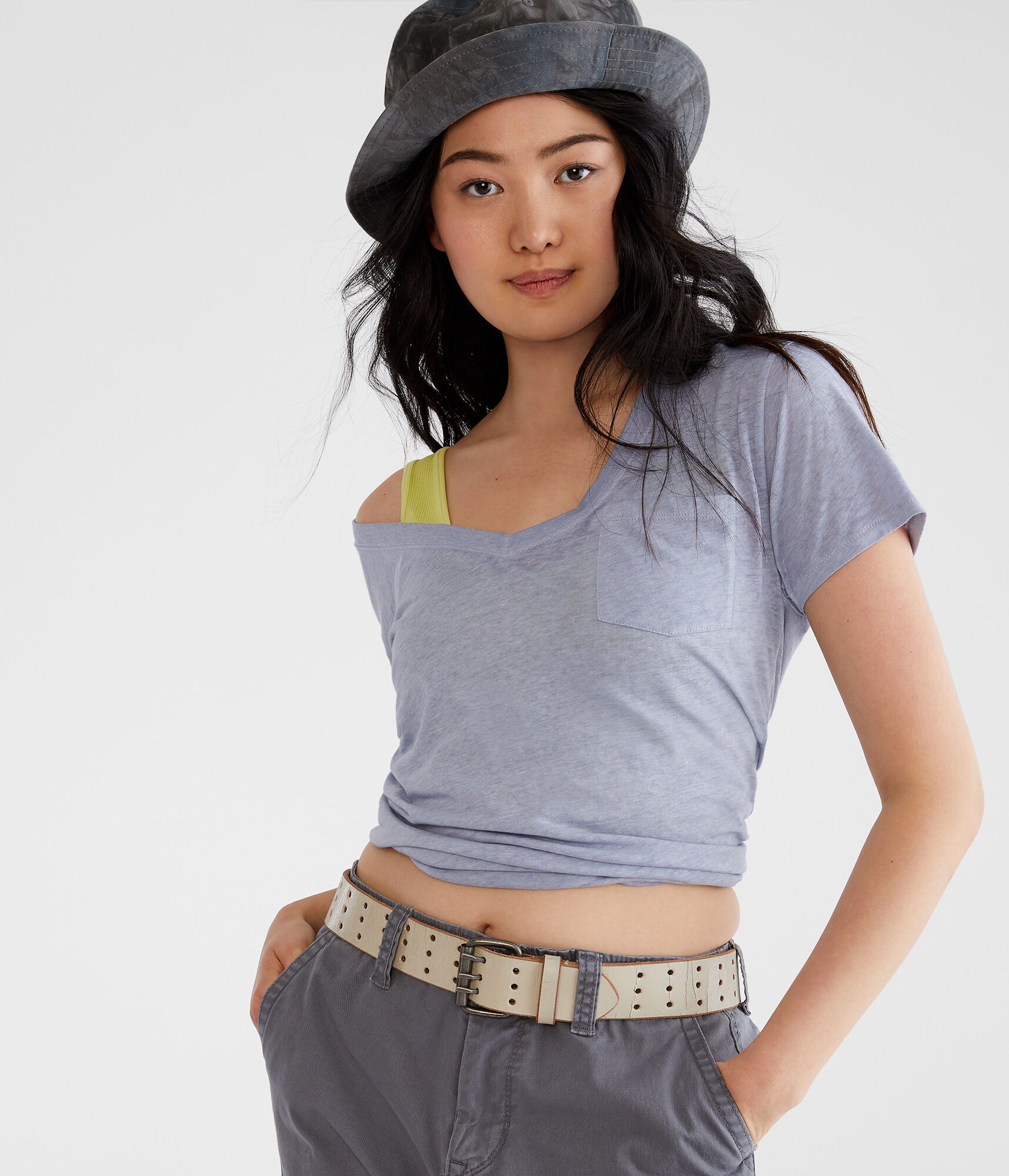 Washed V-Neck Loose Fit Pocket Tee