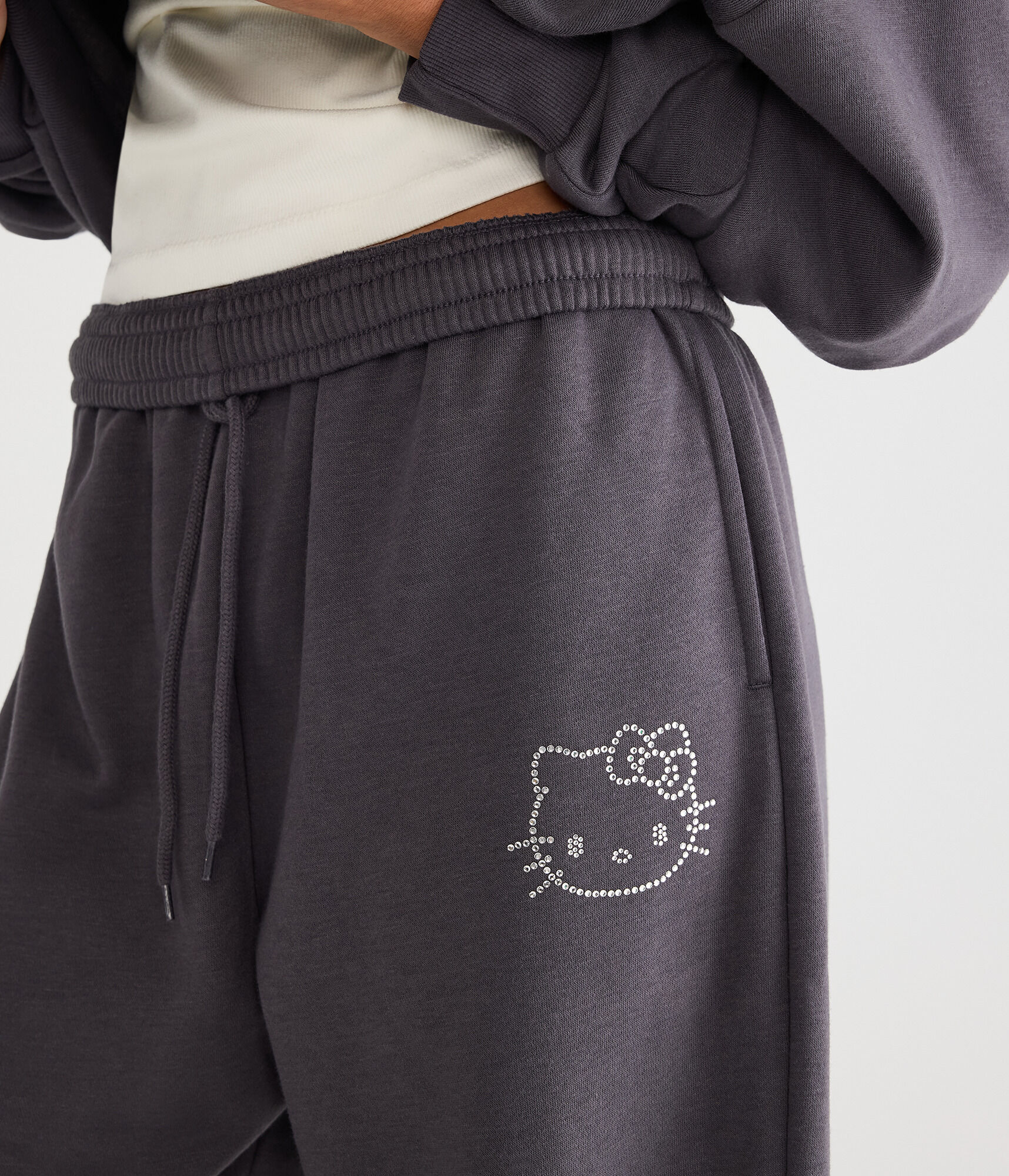 Hello Kitty | Aero Rhinestone Straight Leg Sweatpants