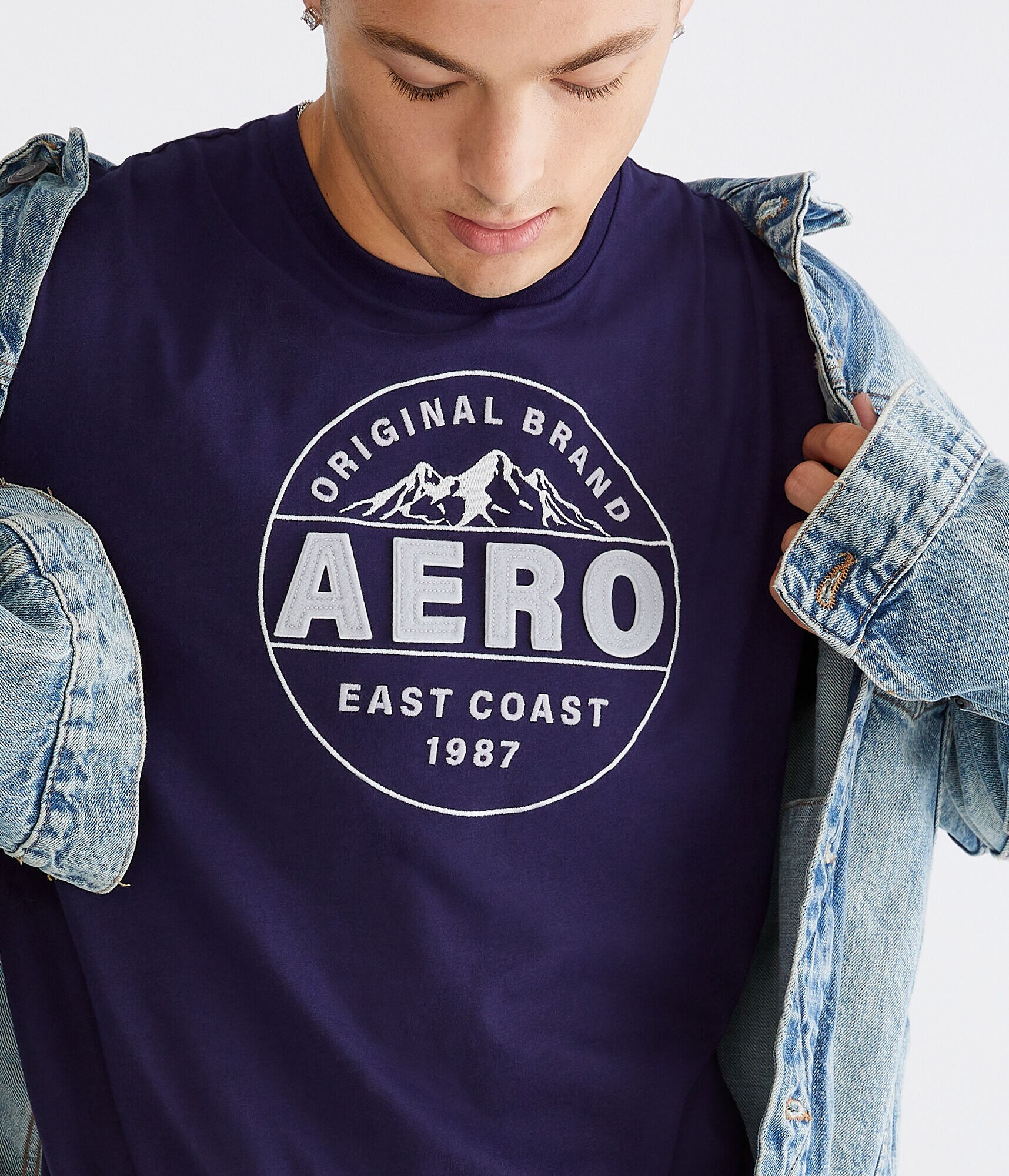 Aero Mountain Circle Appliqu&eacute; Graphic Tee