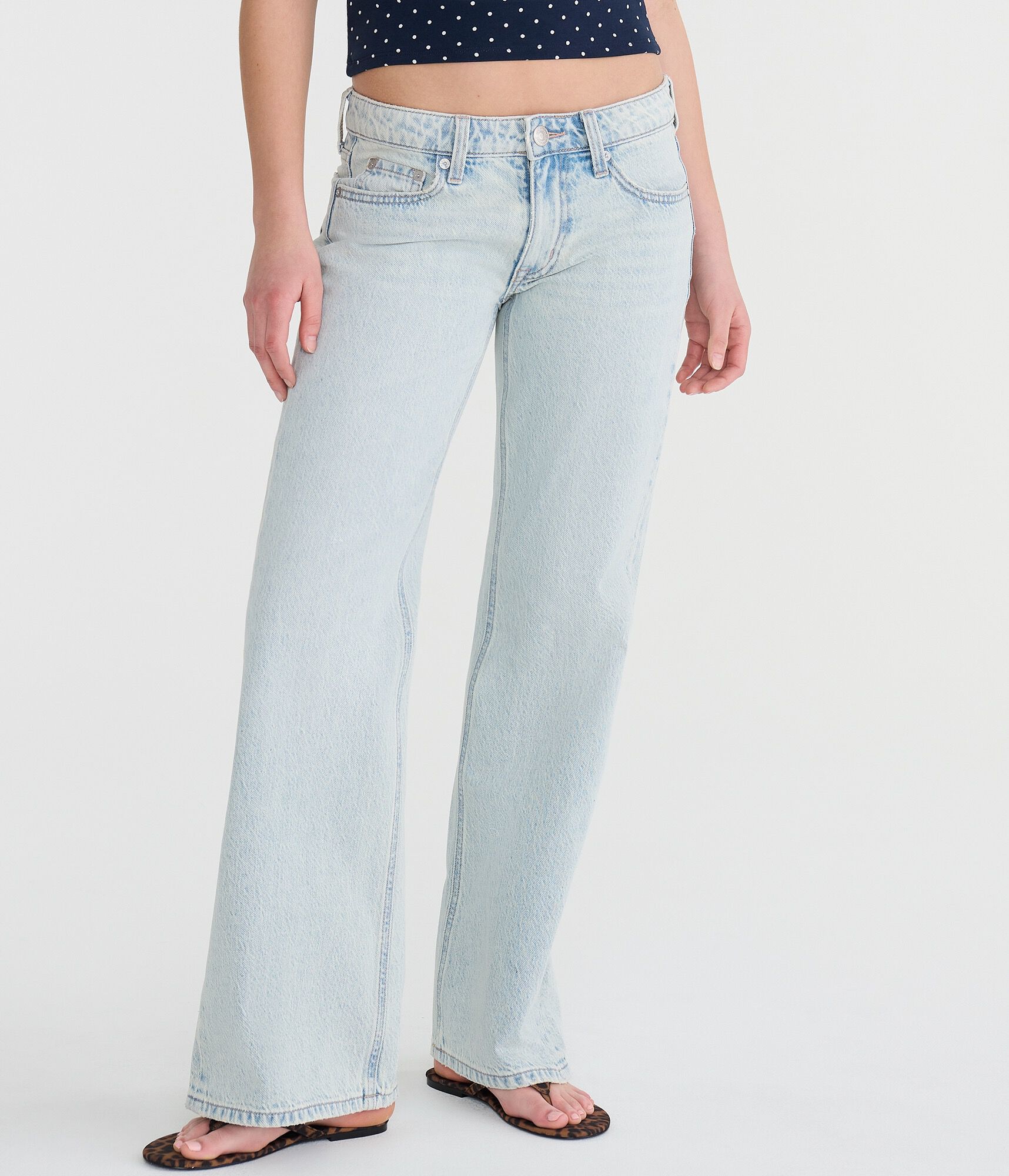 Low-Rise Baggy Flare Jean