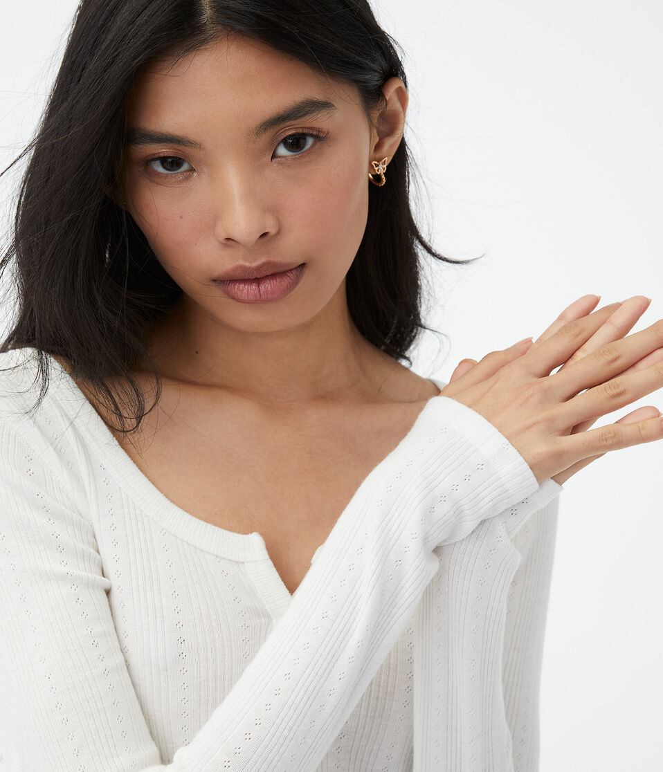 Long Sleeve Notch-Neck Cropped Shrunken Tee