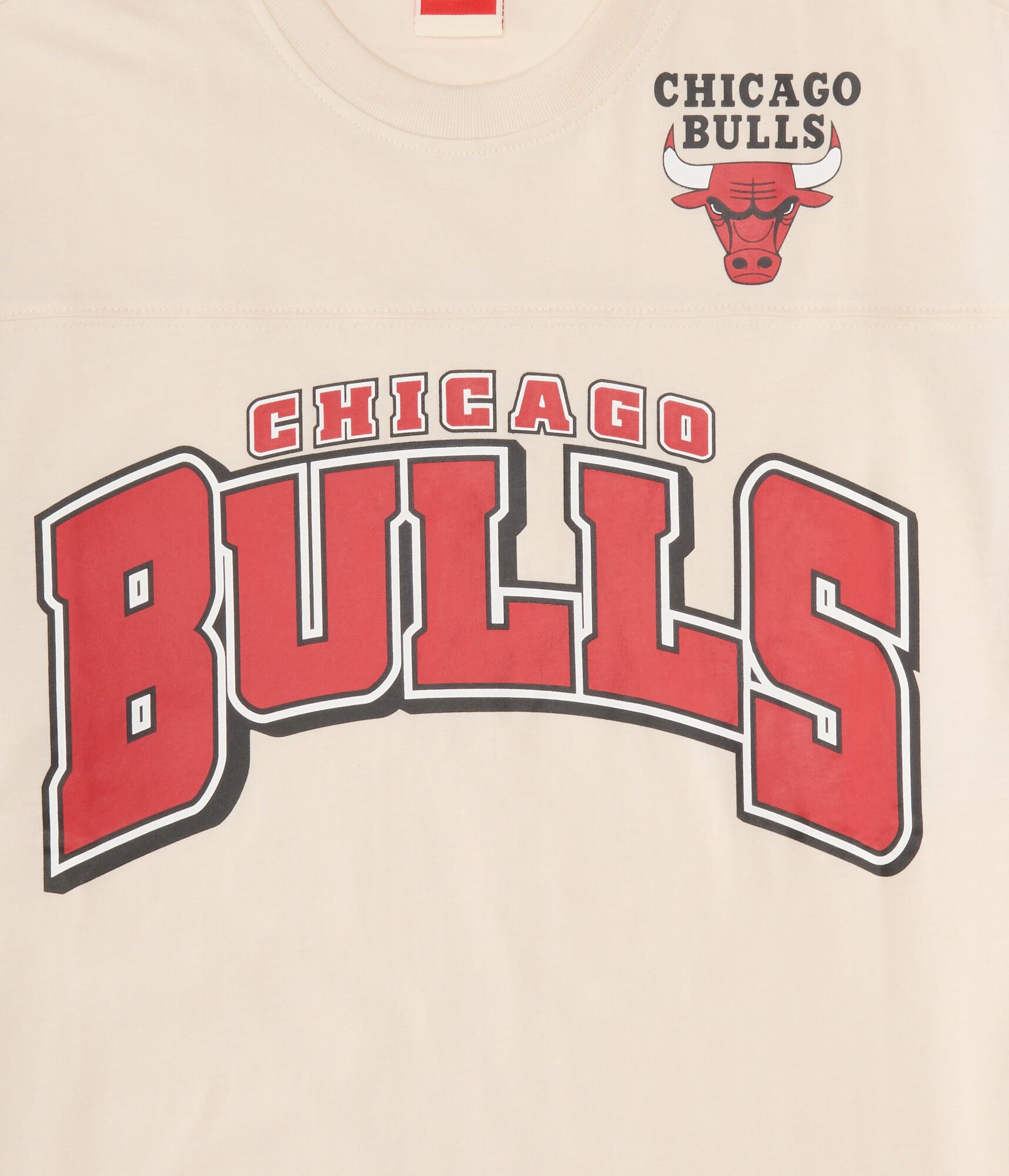 Chicago Bulls Sleeve Stripes Relaxed Graphic Tee