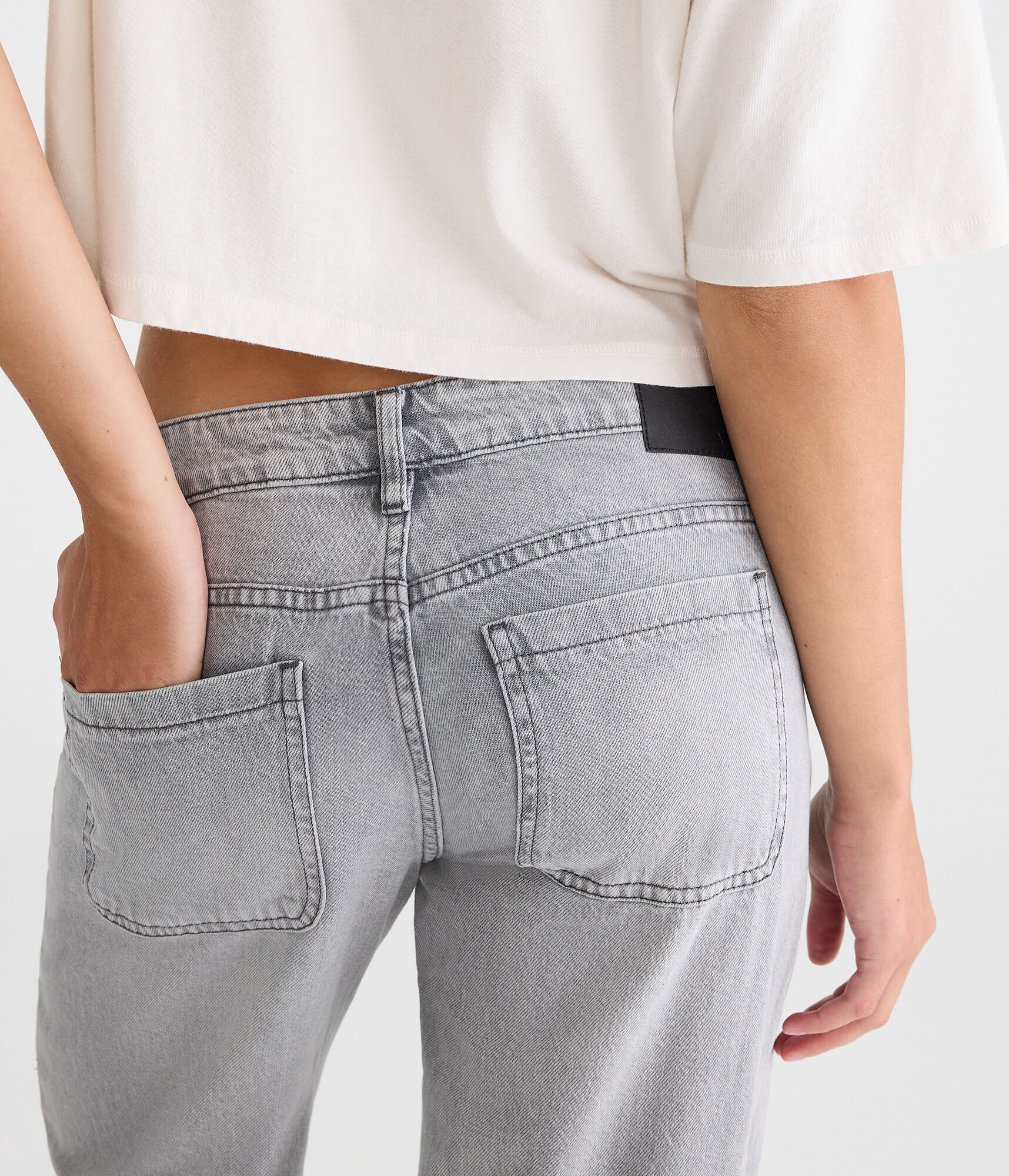 Low-Rise Baggy Wide Leg Lightweight Luxe Jean