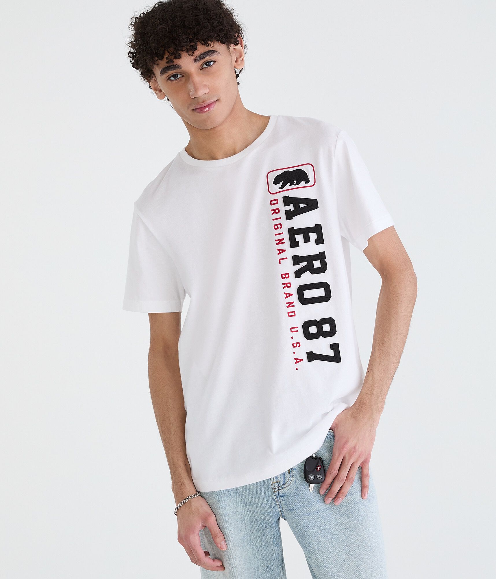 Vertical Aero 87 Bear Appliqu&eacute; Graphic Tee