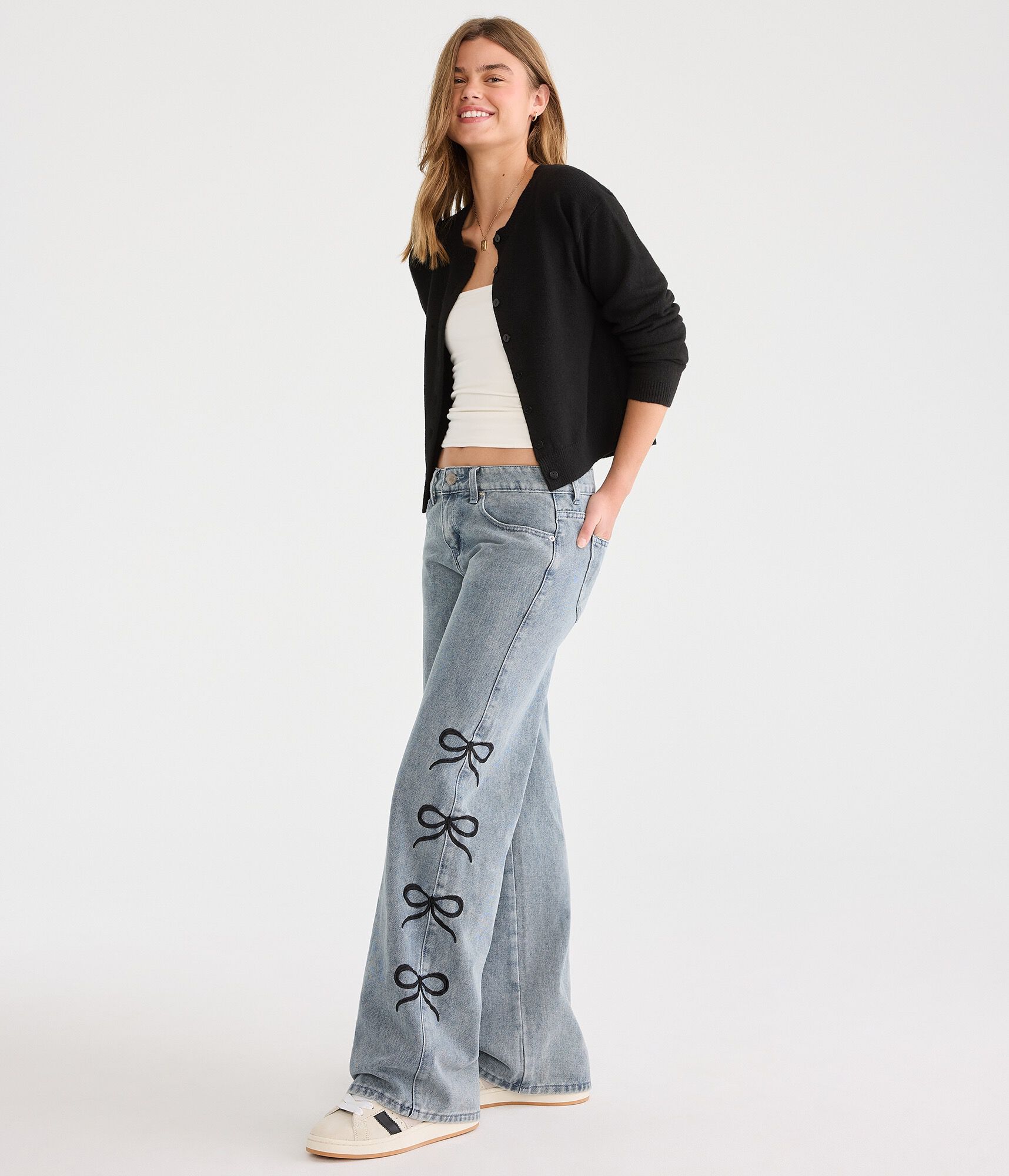 Low-Rise Baggy Wide Leg Bows Jean