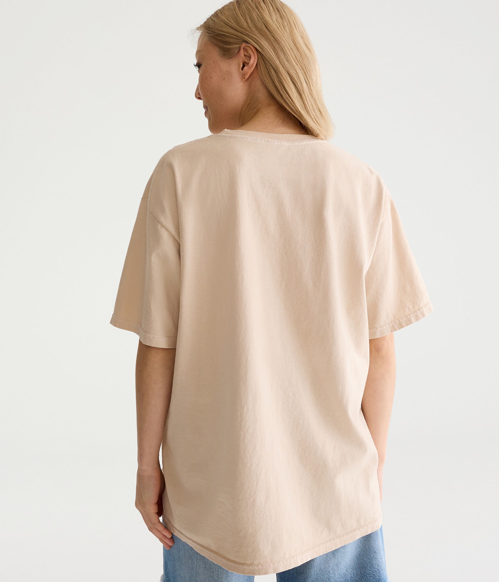 H.E.R. Shades Boyfriend Graphic Tee