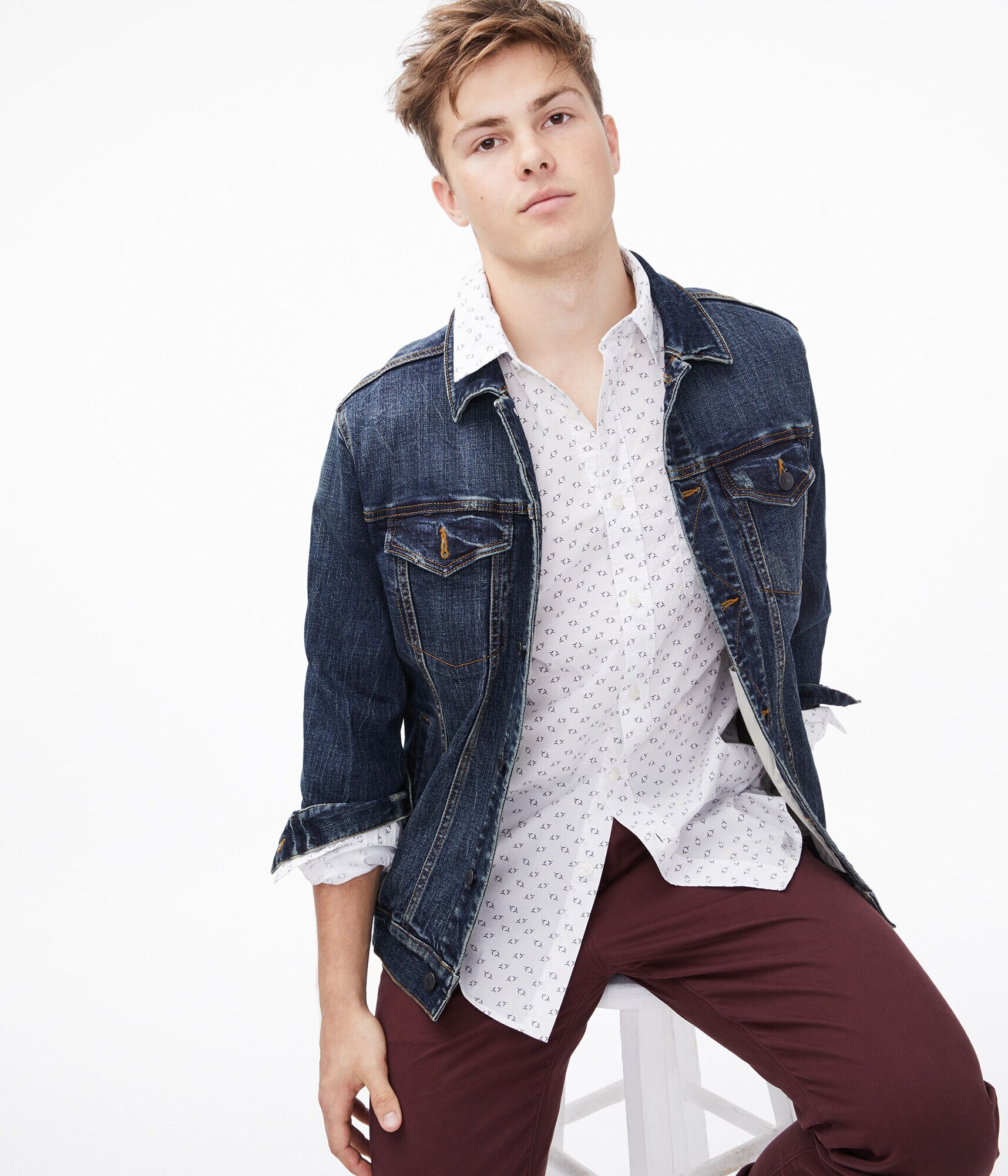 Long Sleeve Geometric Circle Button-Down Shirt