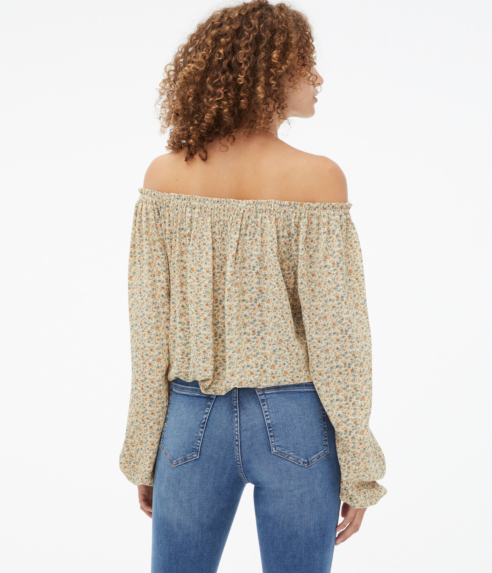 Long Sleeve Floral Off-The-Shoulder Top***