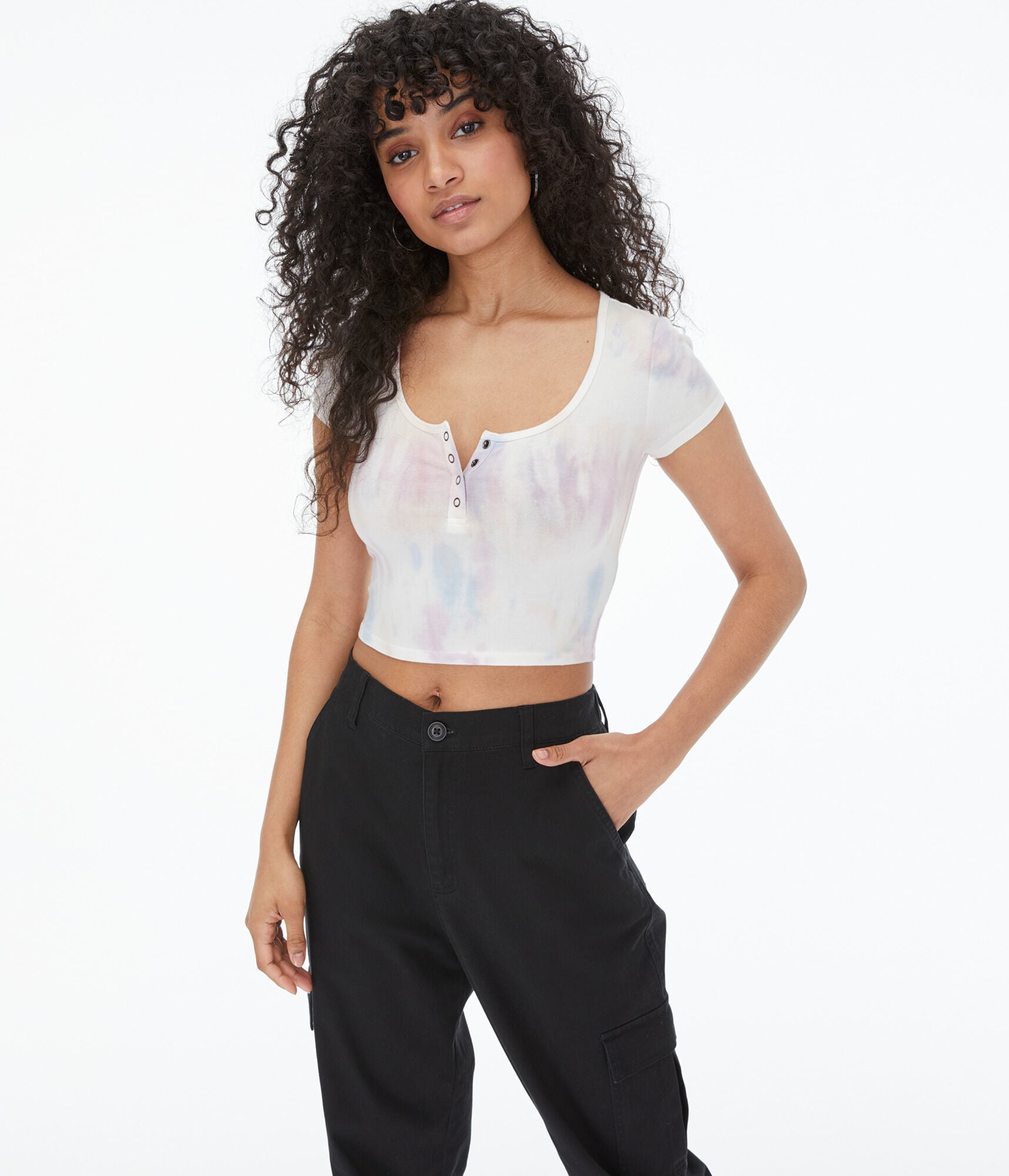 Tie-Dye Cropped Snap Henley Tee