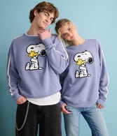 Peanuts® | Aéropostale Western Snoopy Woodstock Hugs Crew Sweatshirt
