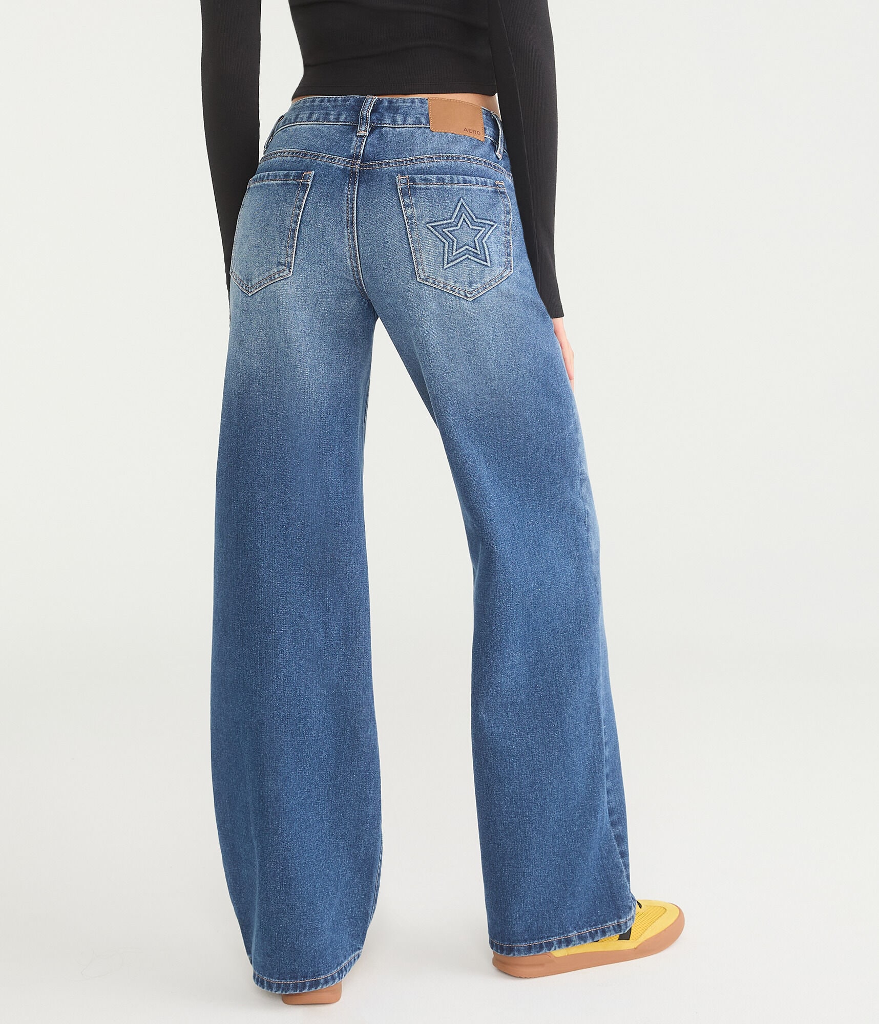 Low-Rise Baggy Wide Leg Star Jean