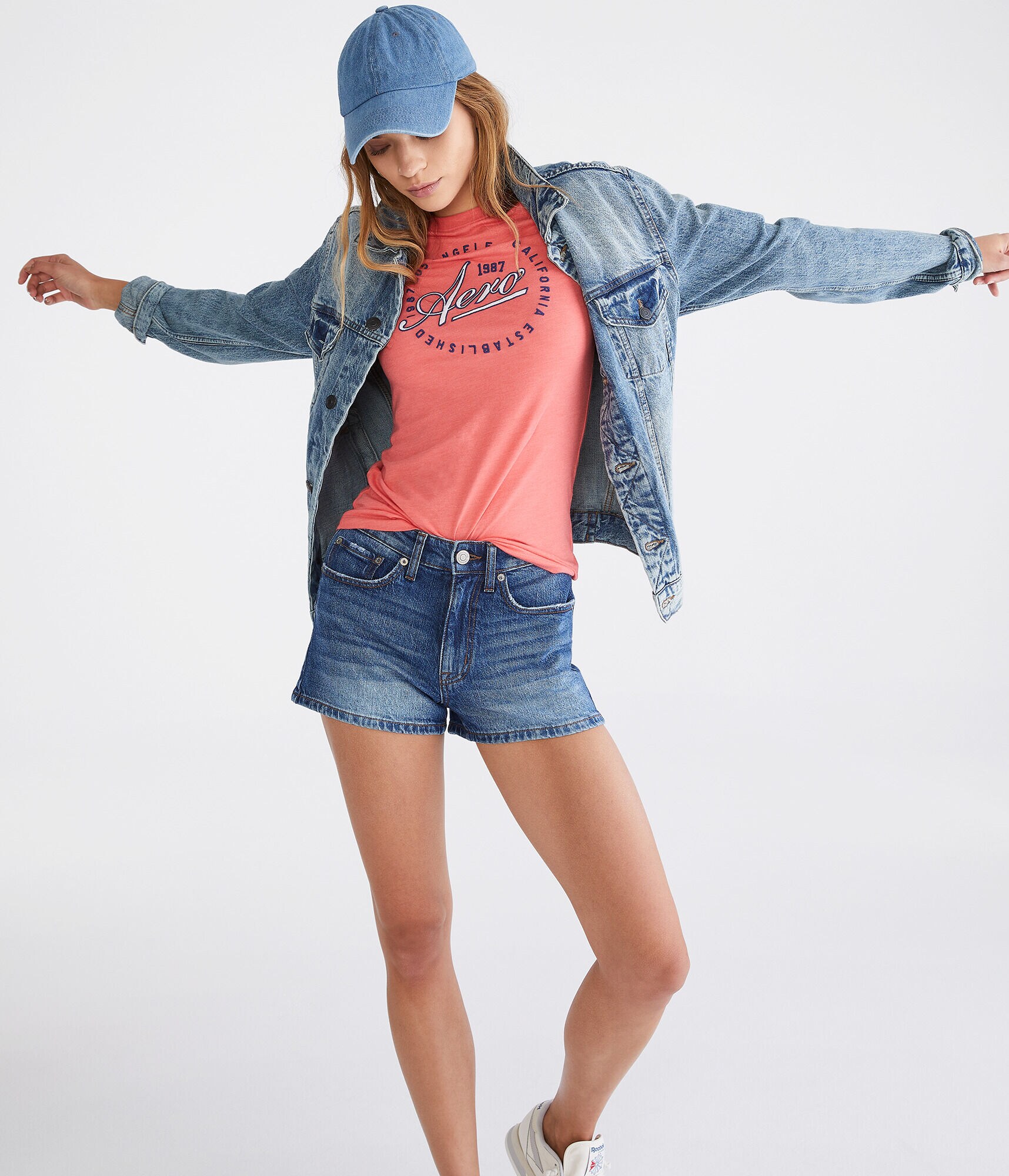 Aero Script Circle Graphic Tee