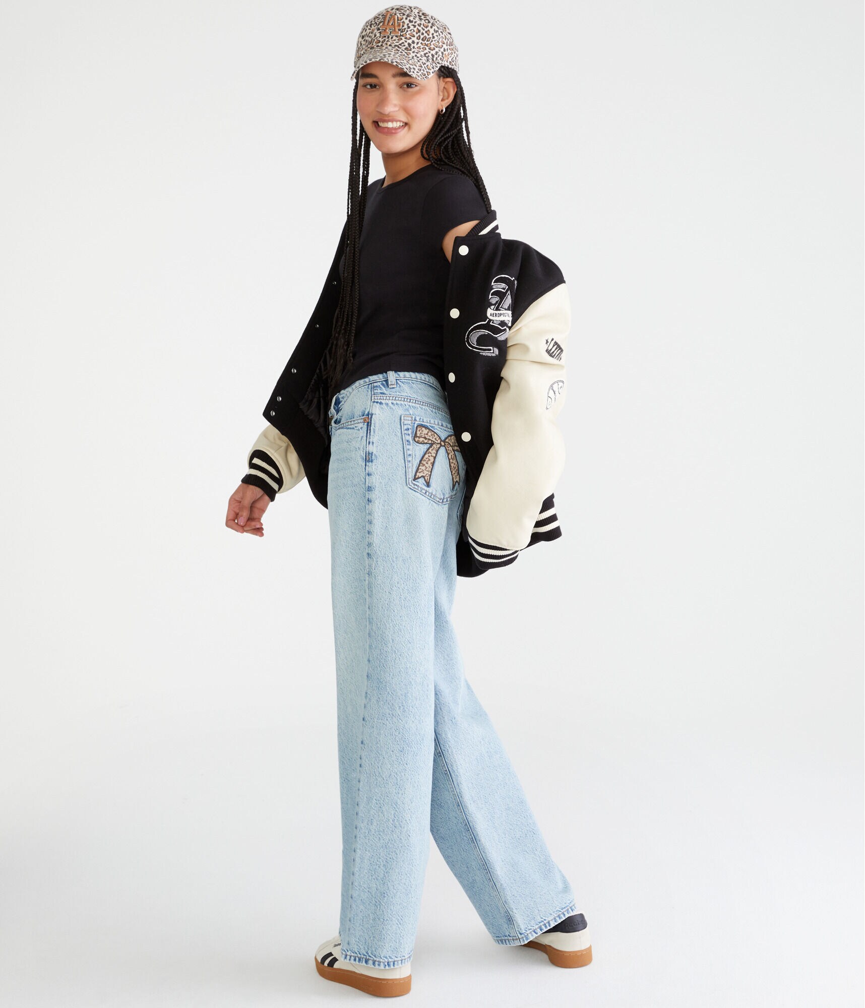 Low-Rise Baggy Wide Leg Bow Pocket Jean