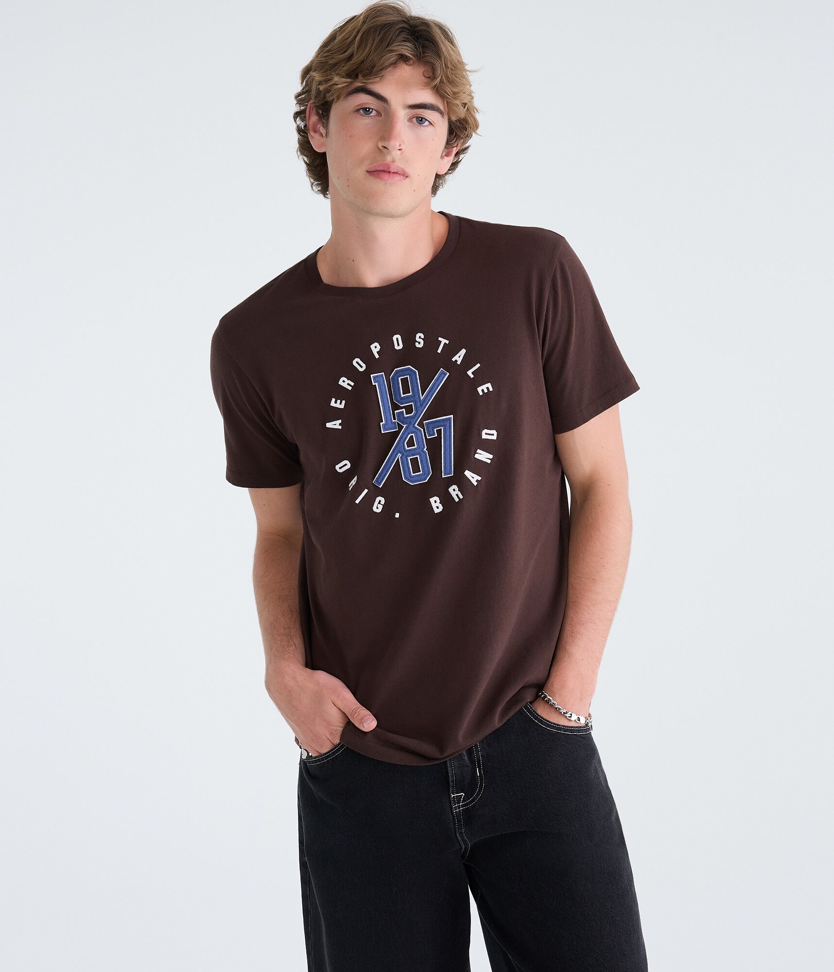 Aeropostale 1987 Circle Appliqu&eacute; Graphic Tee