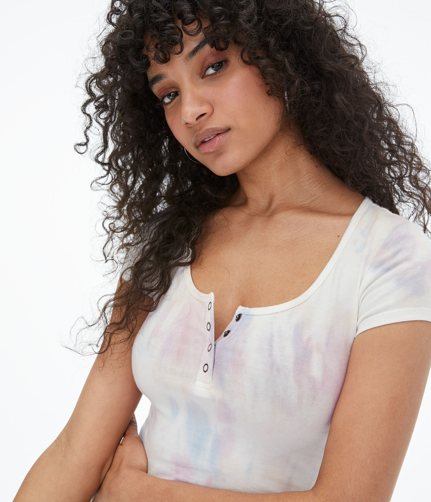 Tie-Dye Cropped Snap Henley Tee