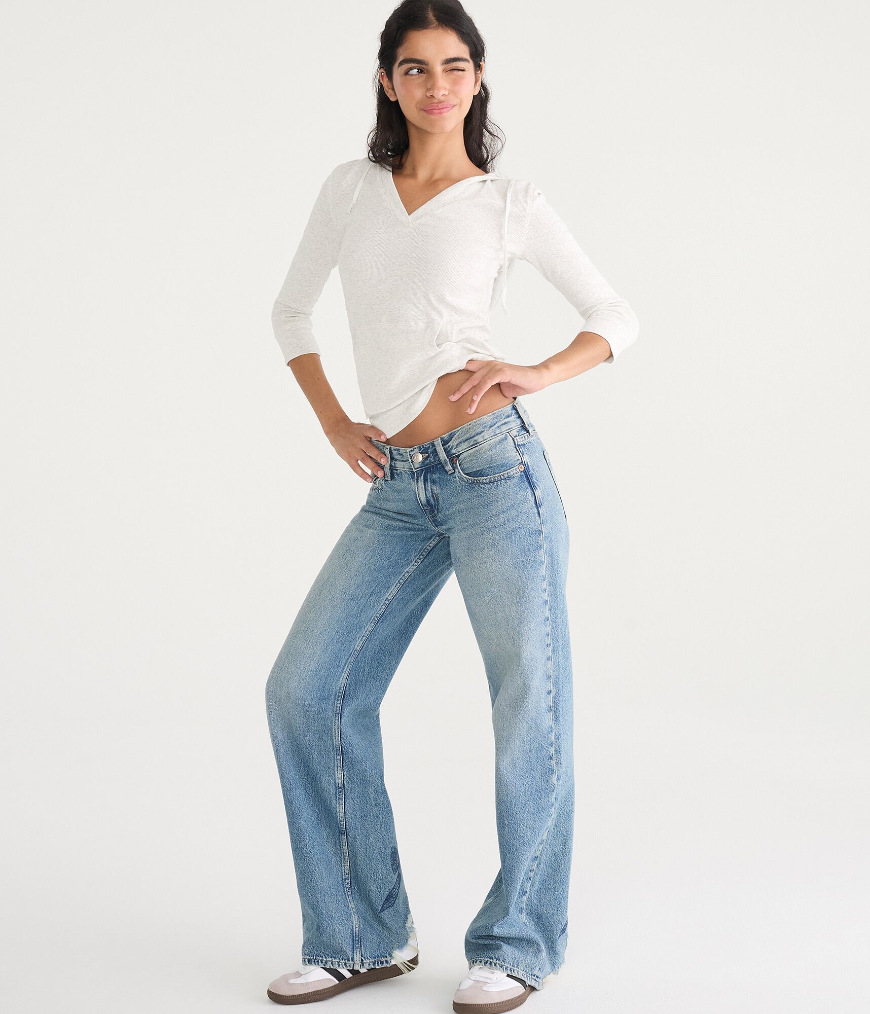 Super Low-Rise Baggy Wide Leg Lace Bow Jean