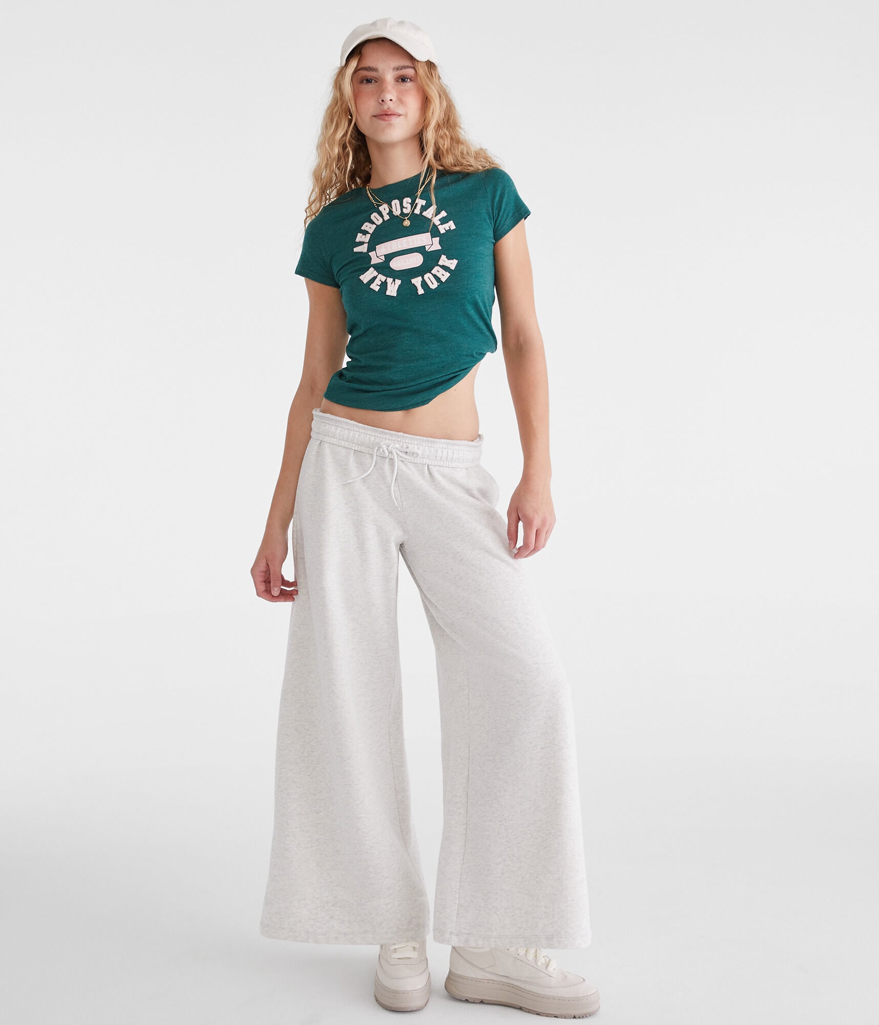 Aeropostale New York Appliqué Graphic Tee