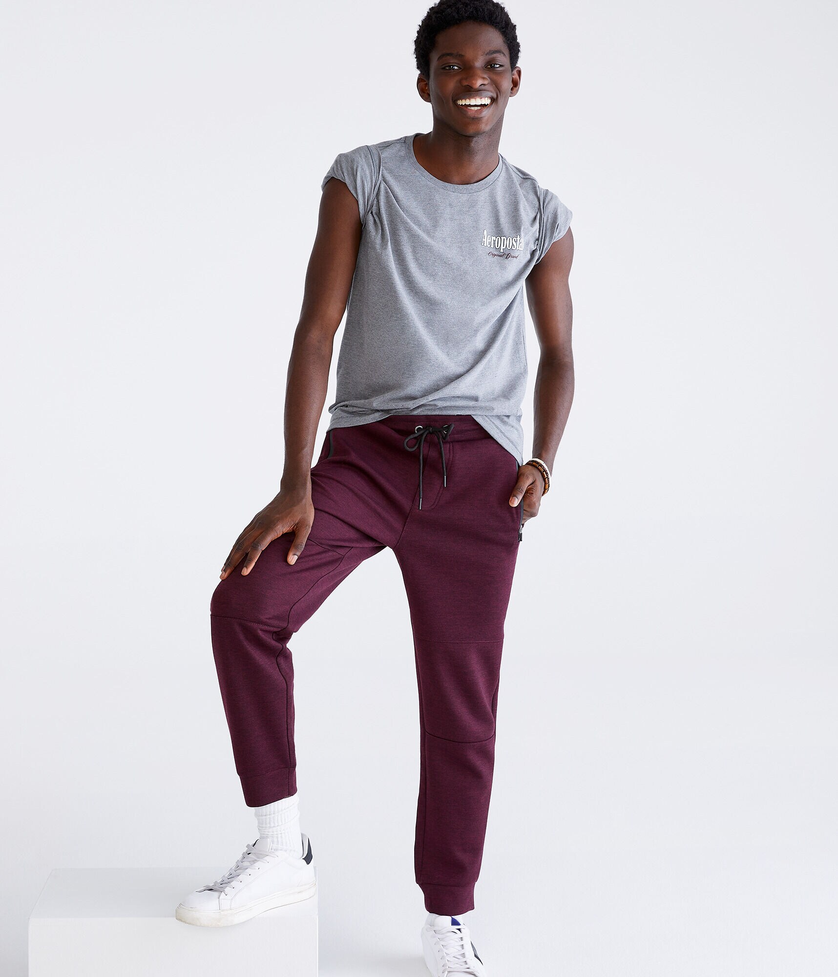 Aero MVMNT Tech Fleece Jogger Sweatpants