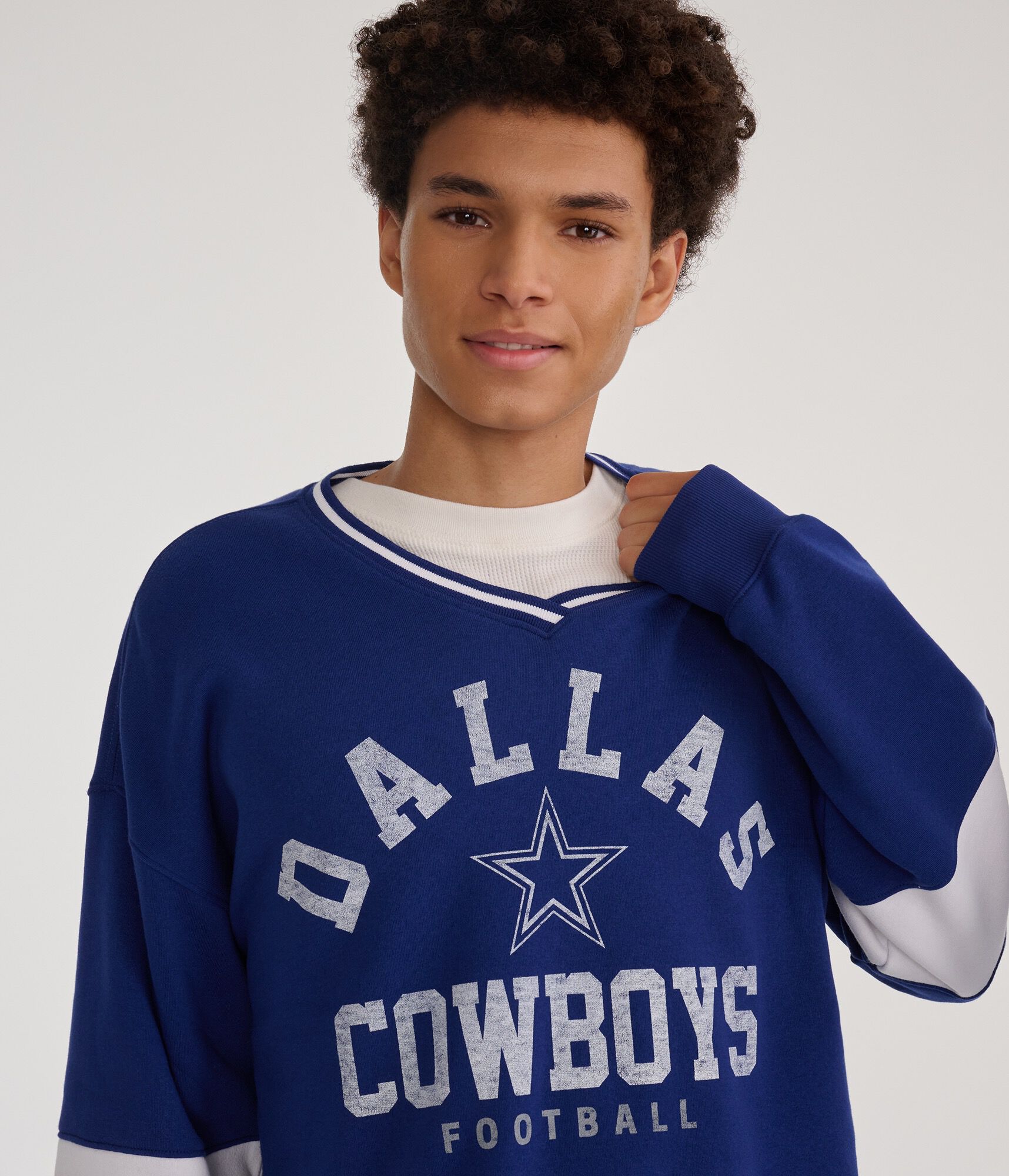 Dallas Cowboys V-Neck Sweatshirt
