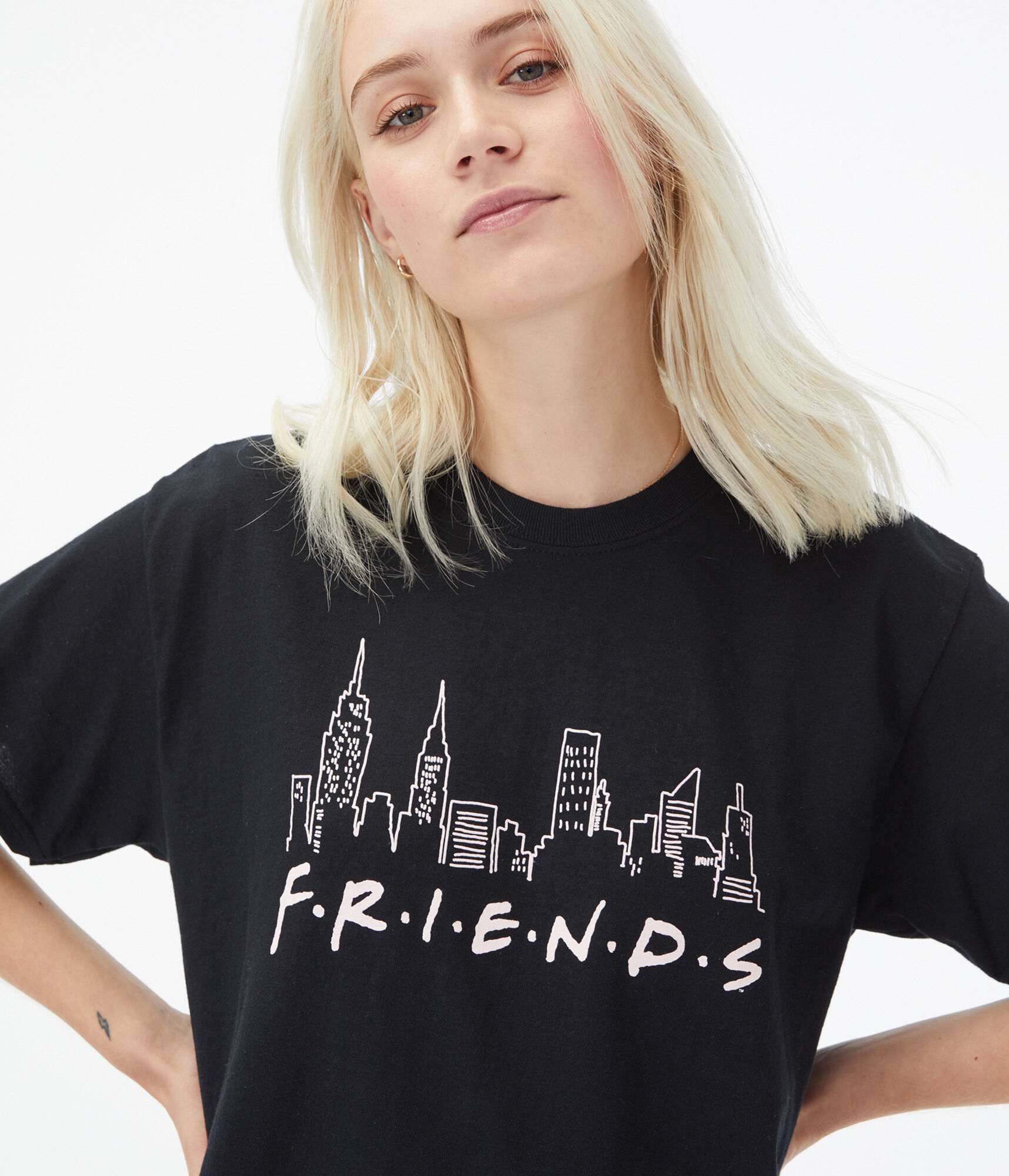 Friends Skyline Boyfriend Graphic Tee