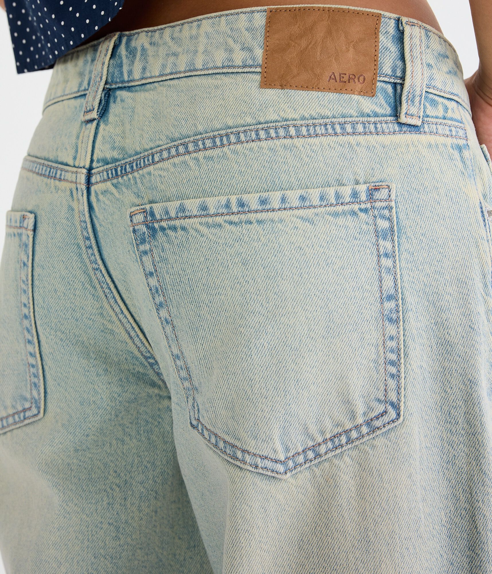 Low-Rise Baggy Jean