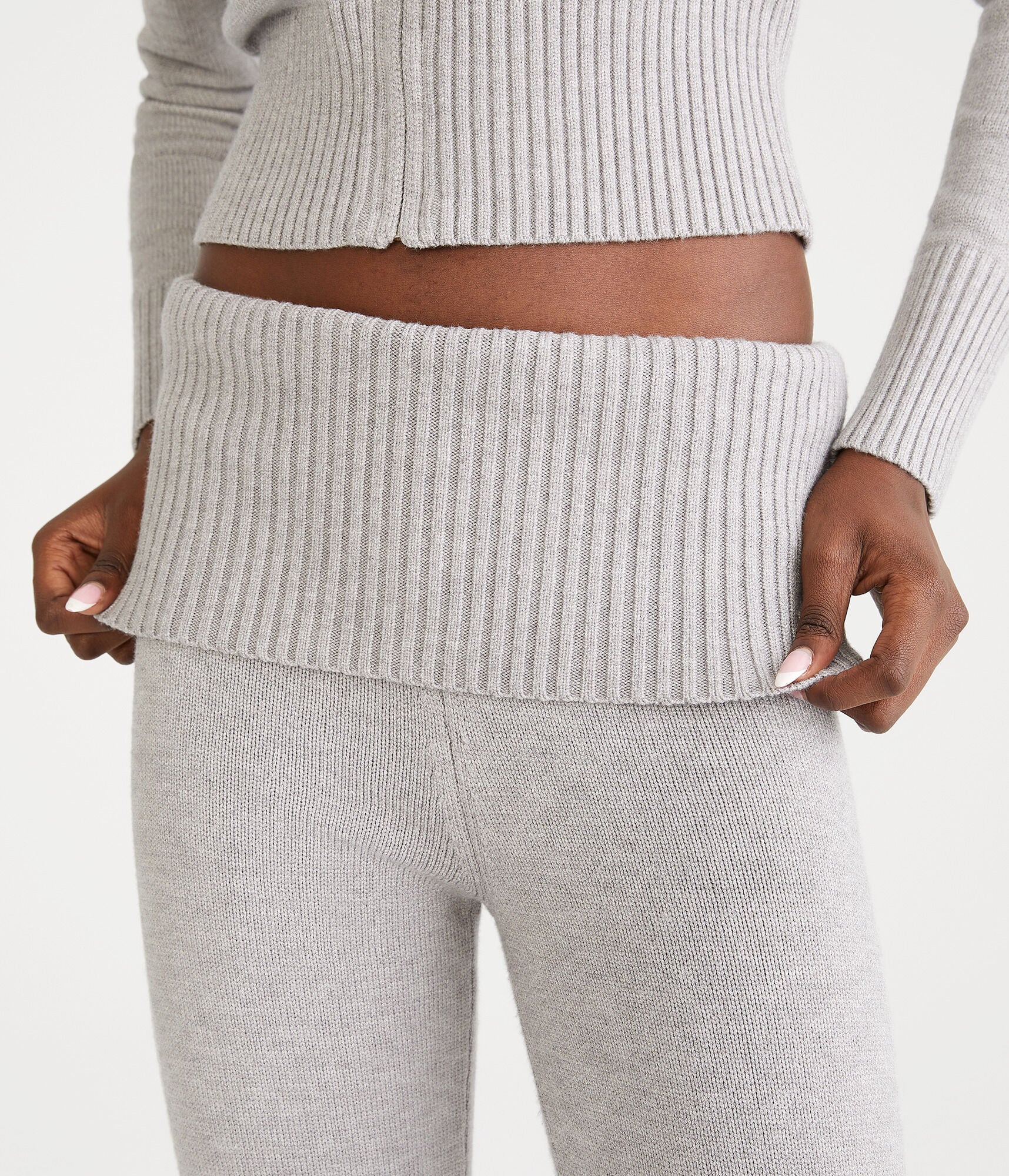 【FLARE UP】 Asymmetrical Drape Pants /追跡付 Drape Asymmetric Flares Beige – Davis Active