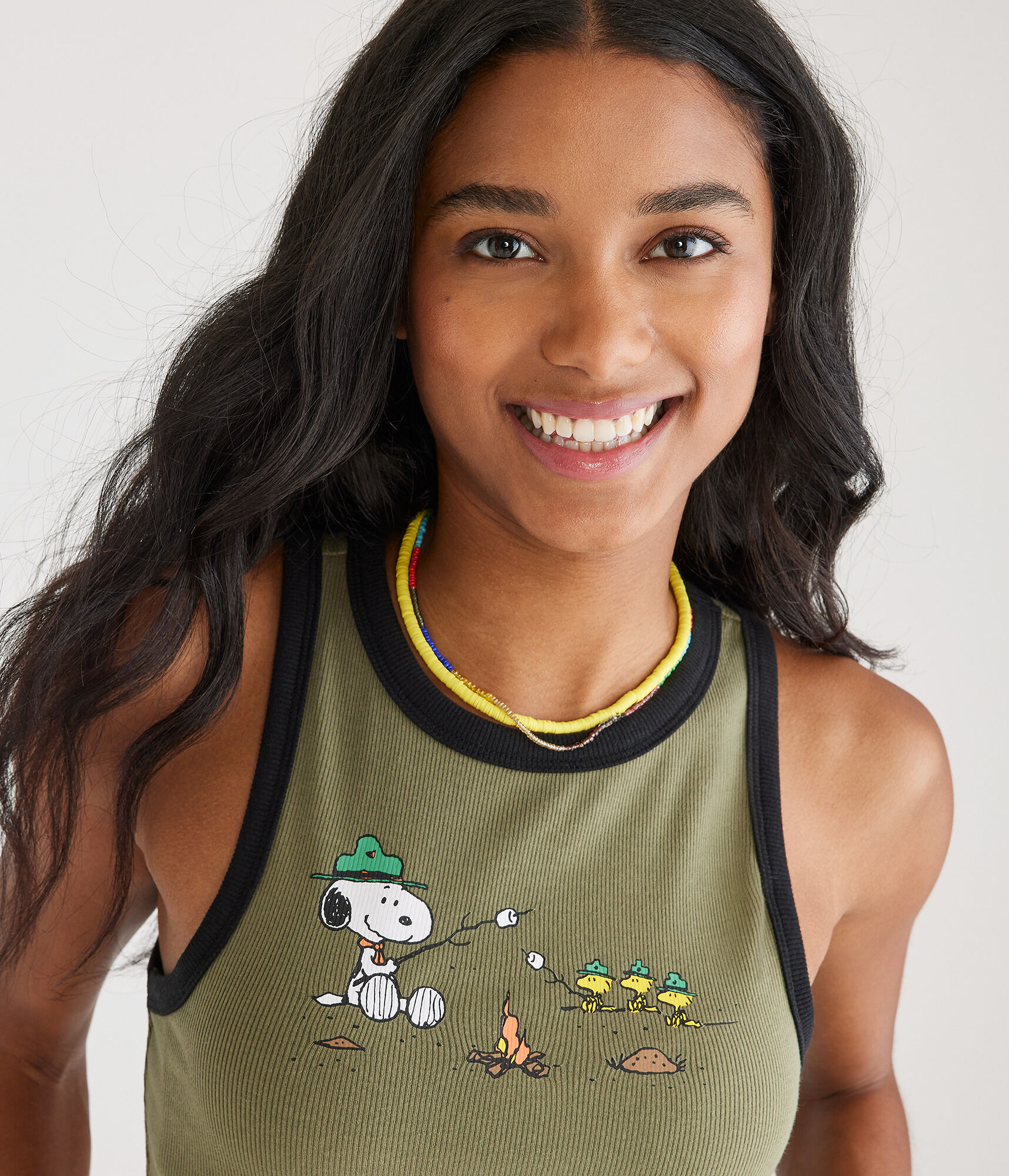 AERO | CAMP SNOOPY&trade; Campfire Cropped Tank